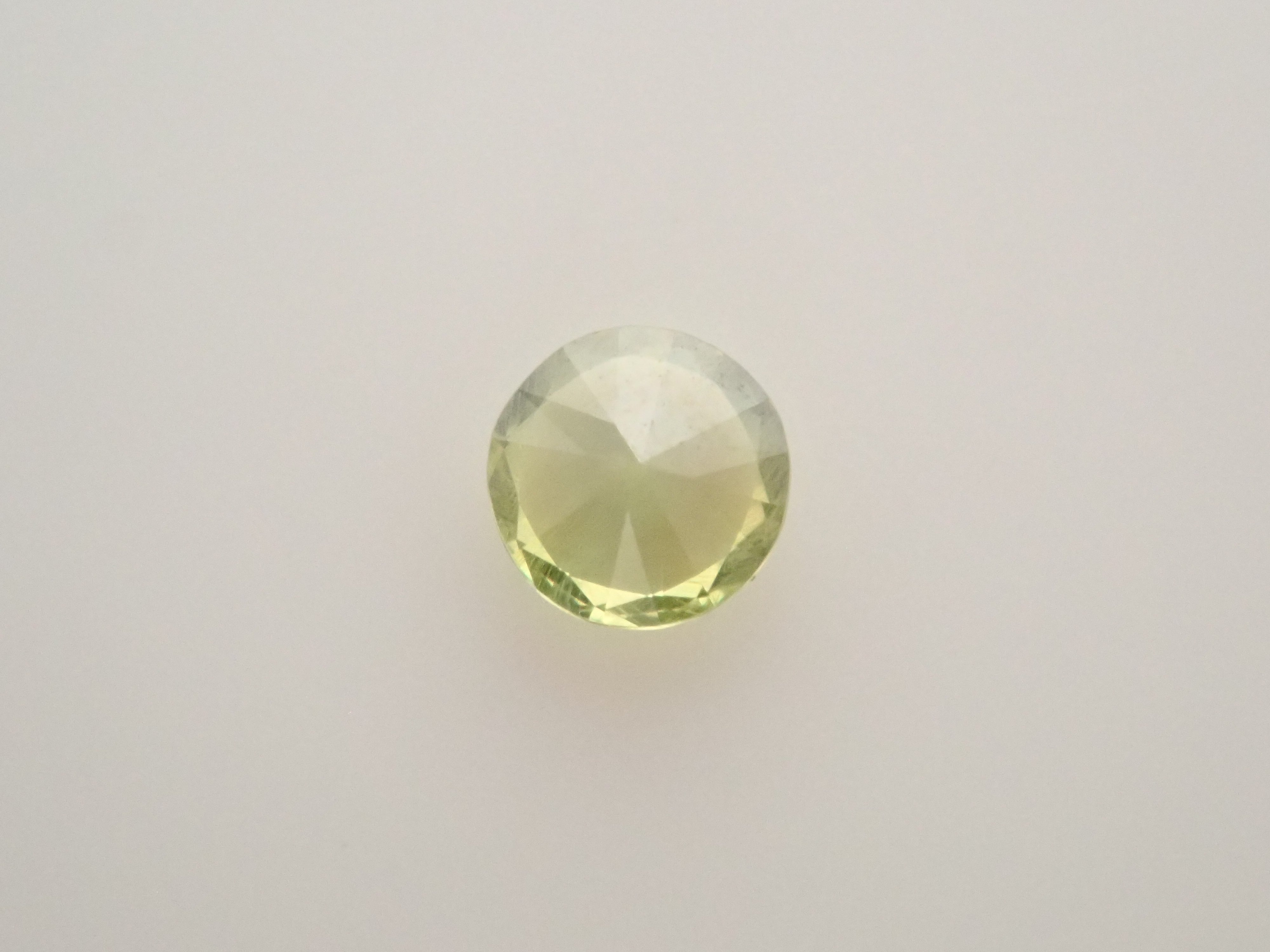 [12560904] Russian Demantoid Garnet (Horsetail) 0.073ct Loose Stone