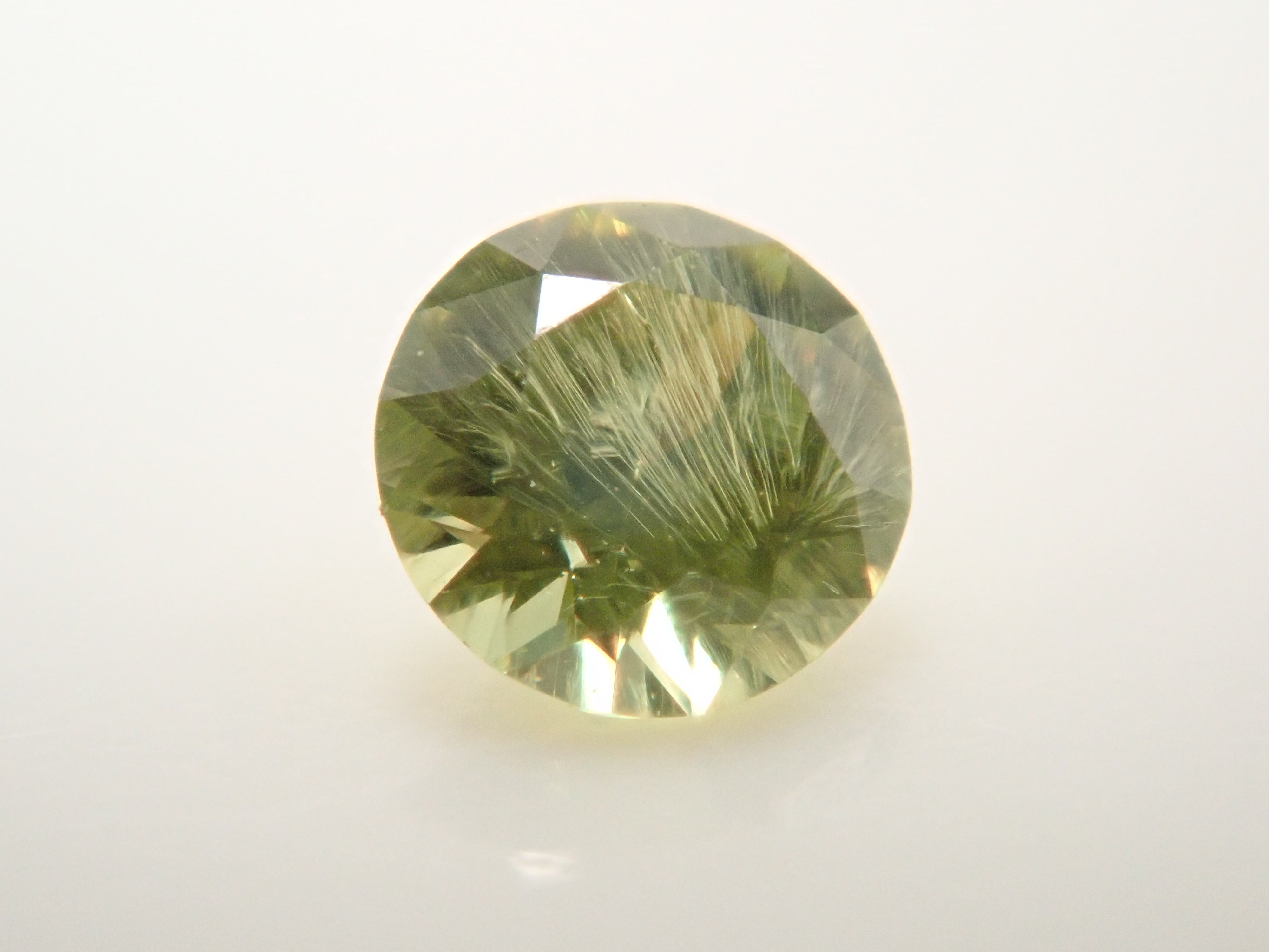 [12560904] Russian Demantoid Garnet (Horsetail) 0.073ct Loose Stone