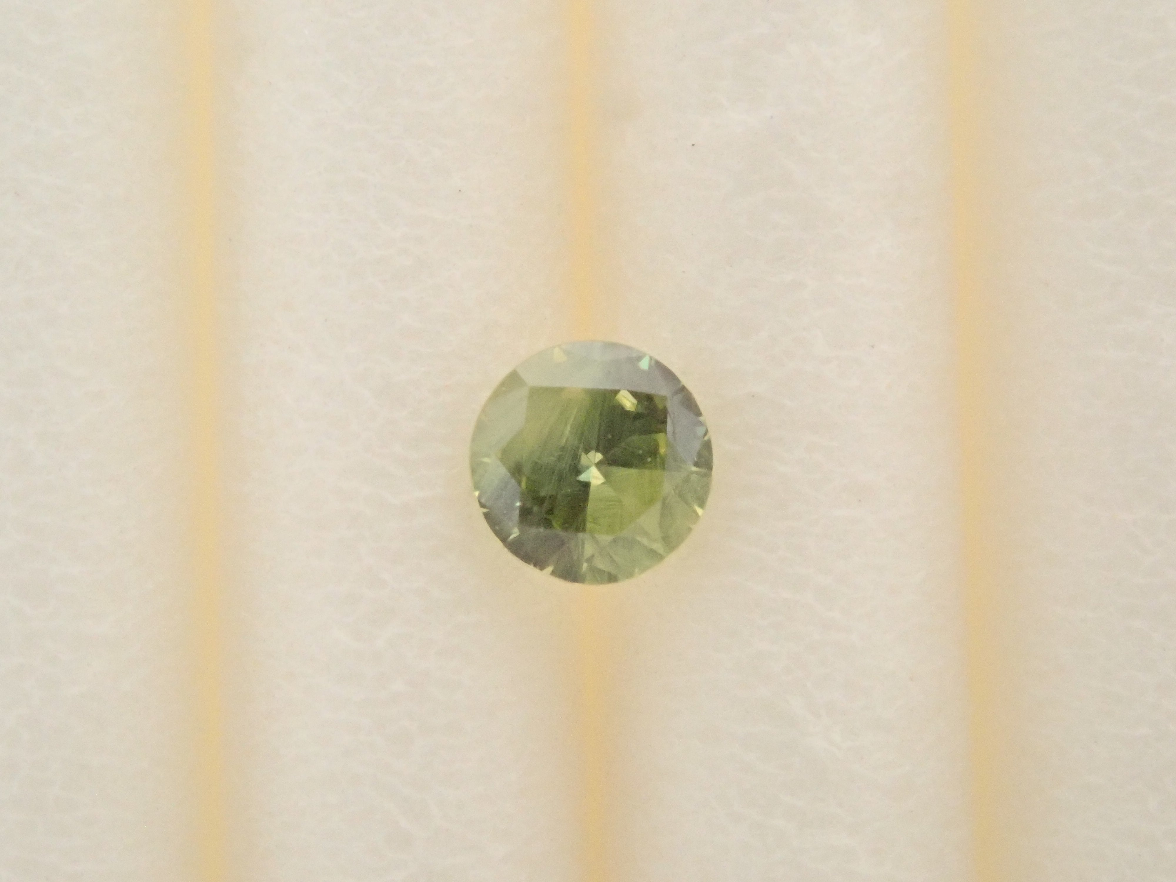 [12560905] Russian Demantoid Garnet (Horsetail) 0.075ct Loose Stone