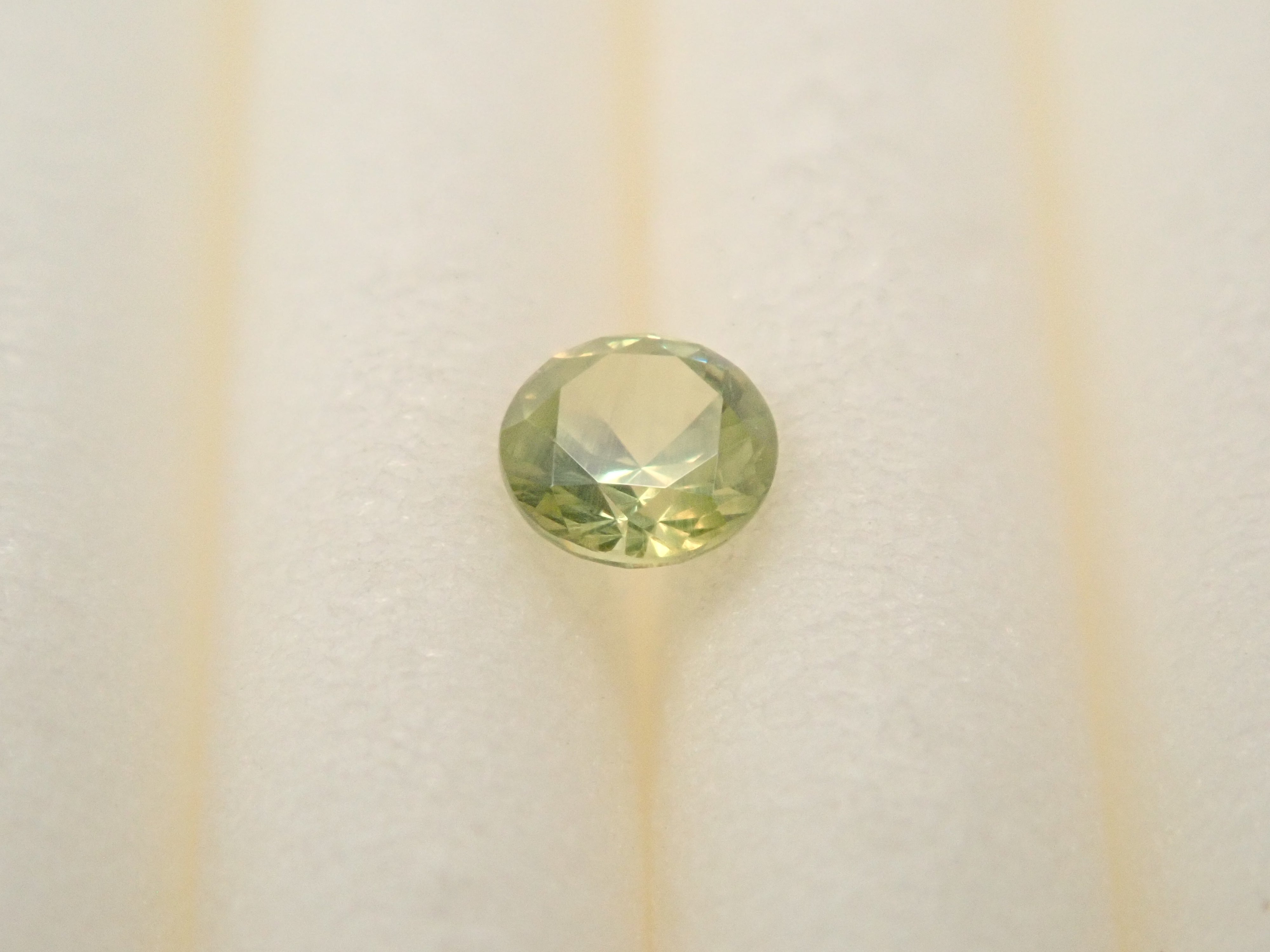 [12560905] Russian Demantoid Garnet (Horsetail) 0.075ct Loose Stone