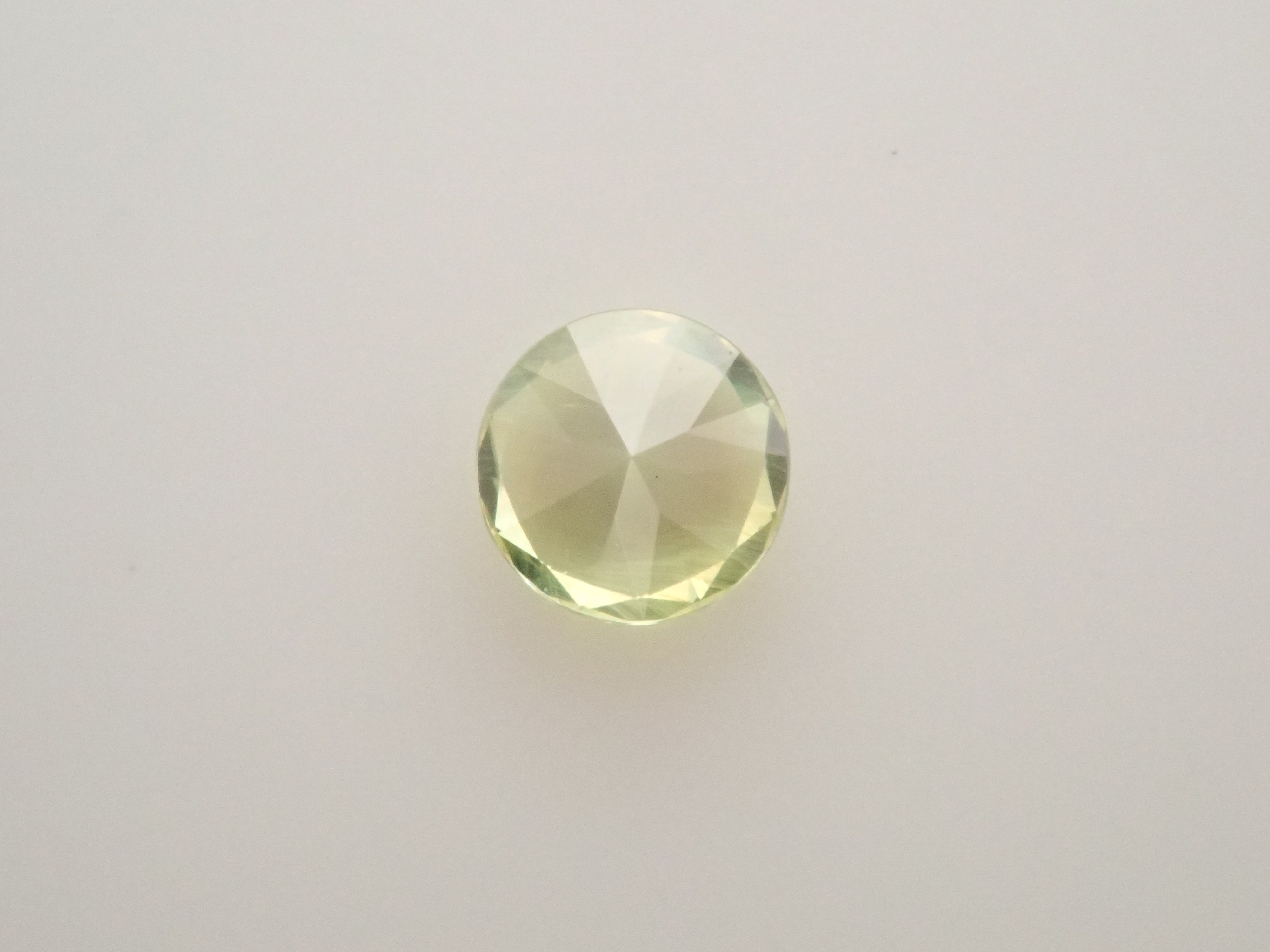 [12560905] Russian Demantoid Garnet (Horsetail) 0.075ct Loose Stone