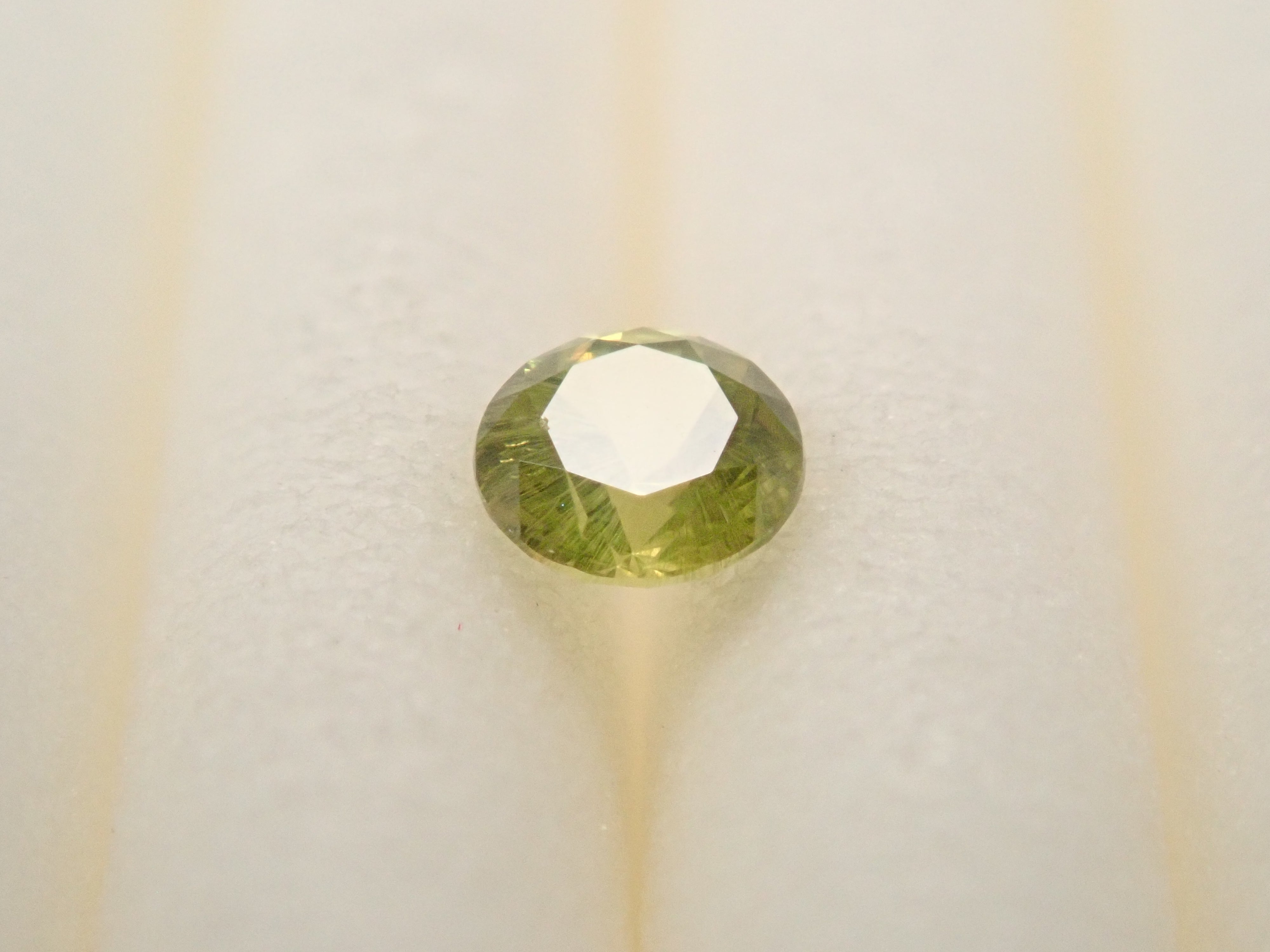[12560906] Russian Demantoid Garnet (Horsetail) 0.079ct Loose Stone