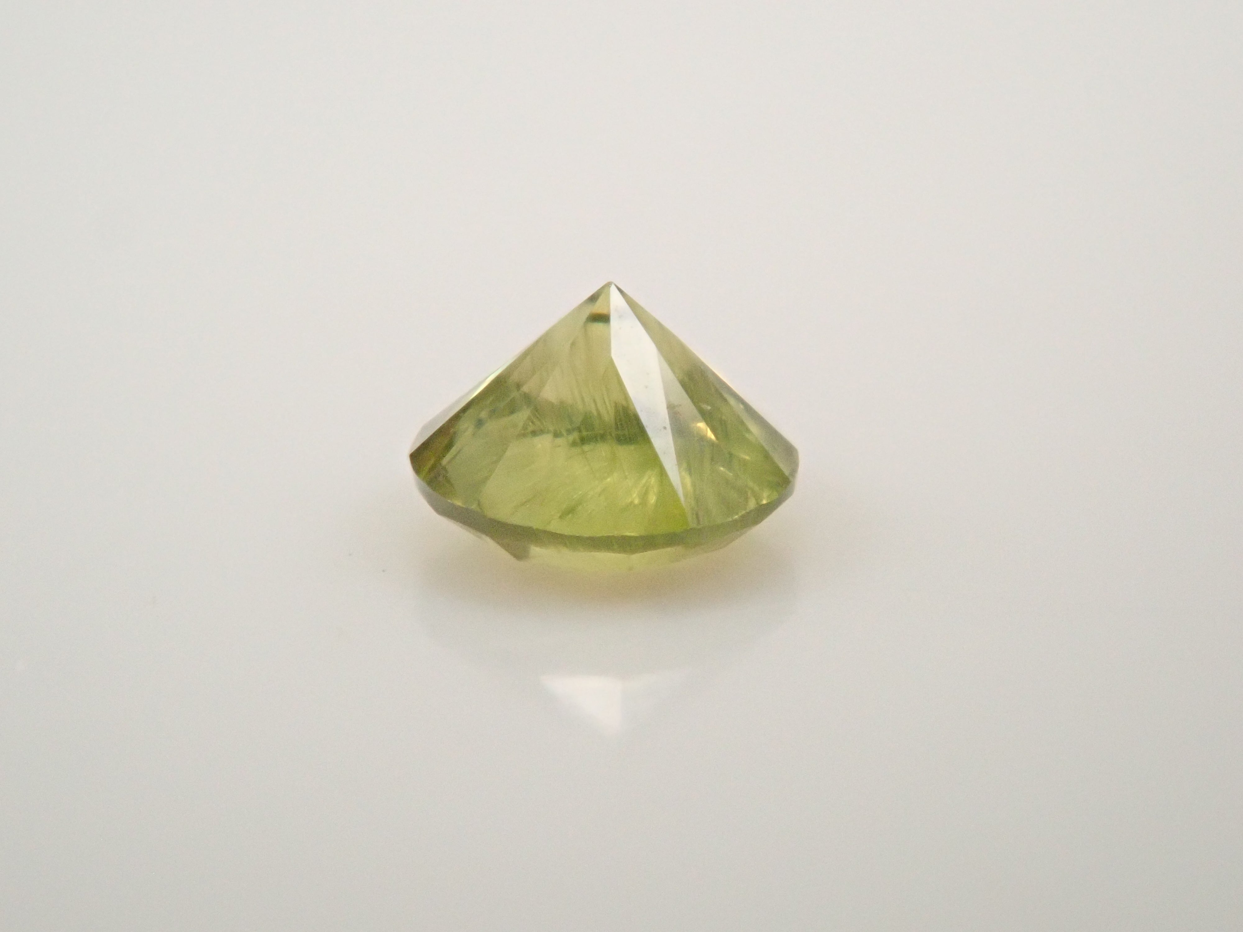[12560906] Russian Demantoid Garnet (Horsetail) 0.079ct Loose Stone