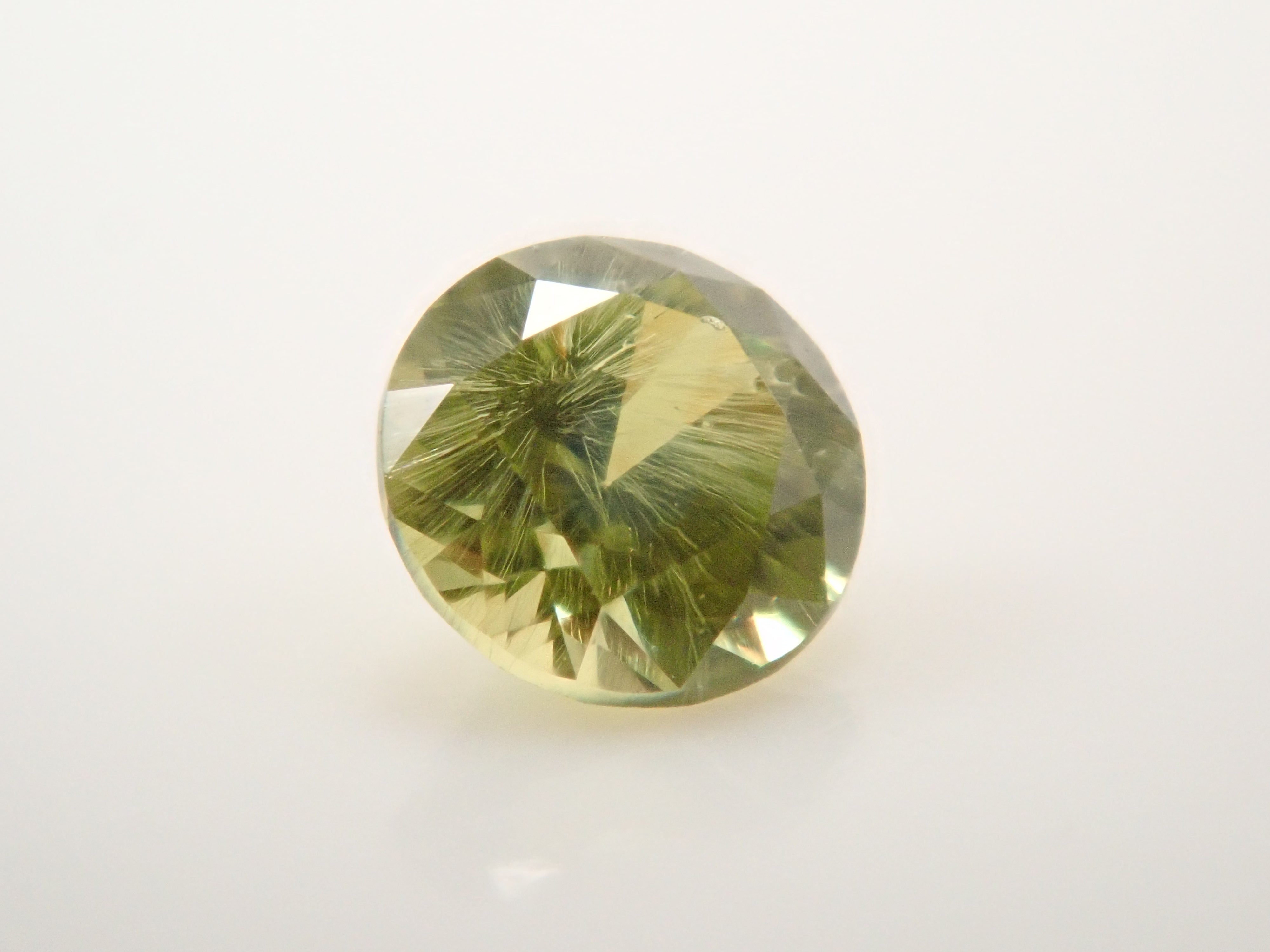 [12560906] Russian Demantoid Garnet (Horsetail) 0.079ct Loose Stone