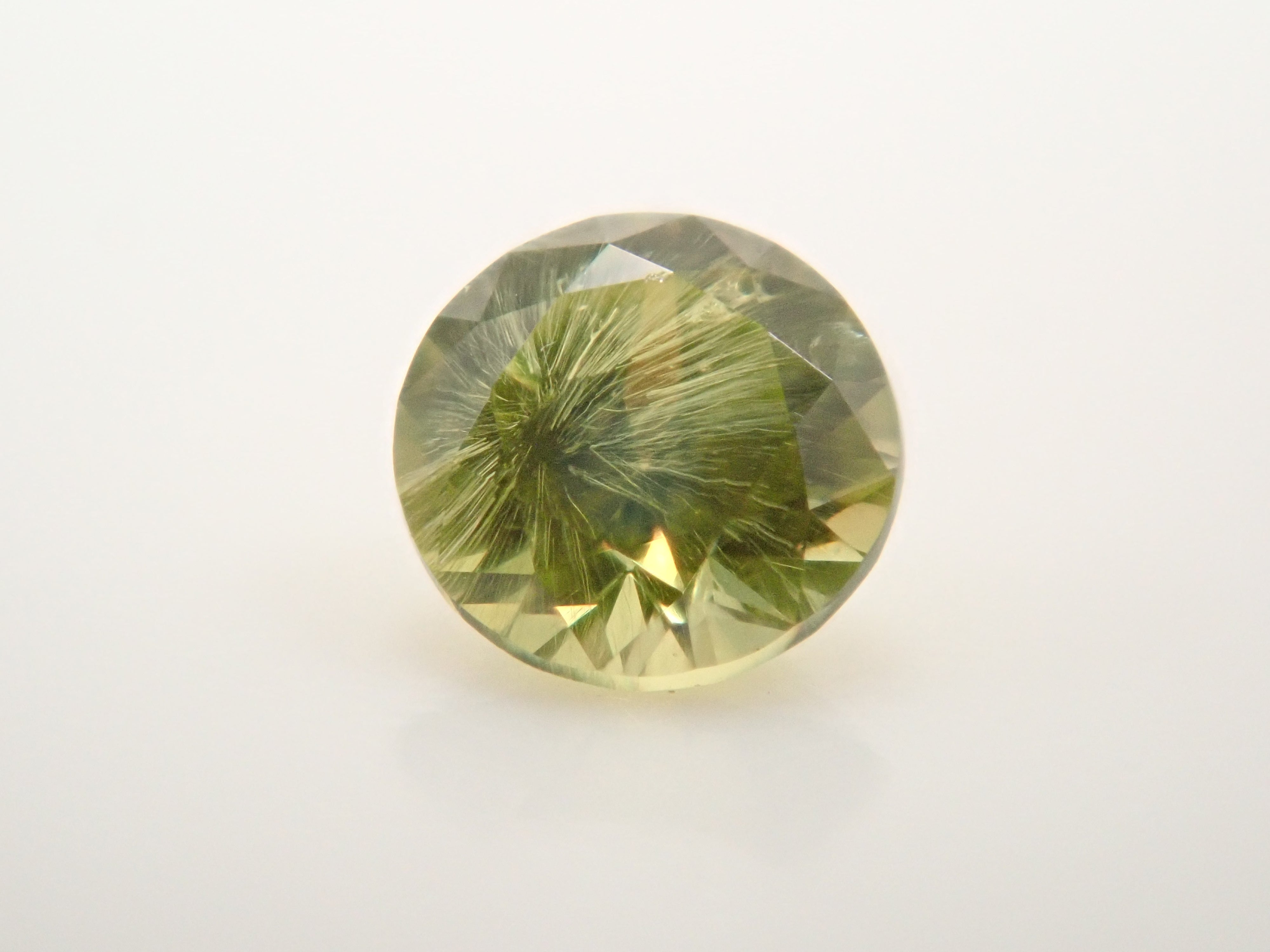 [12560906] Russian Demantoid Garnet (Horsetail) 0.079ct Loose Stone