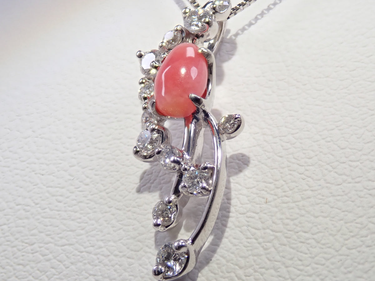 [Item 22602836] [Carafuri] Pt900/Pt850 Conch Pearl (with flame structure) 0.54ct, Diamond 0.30ct Pendant (Necklace) with Appraisal Report