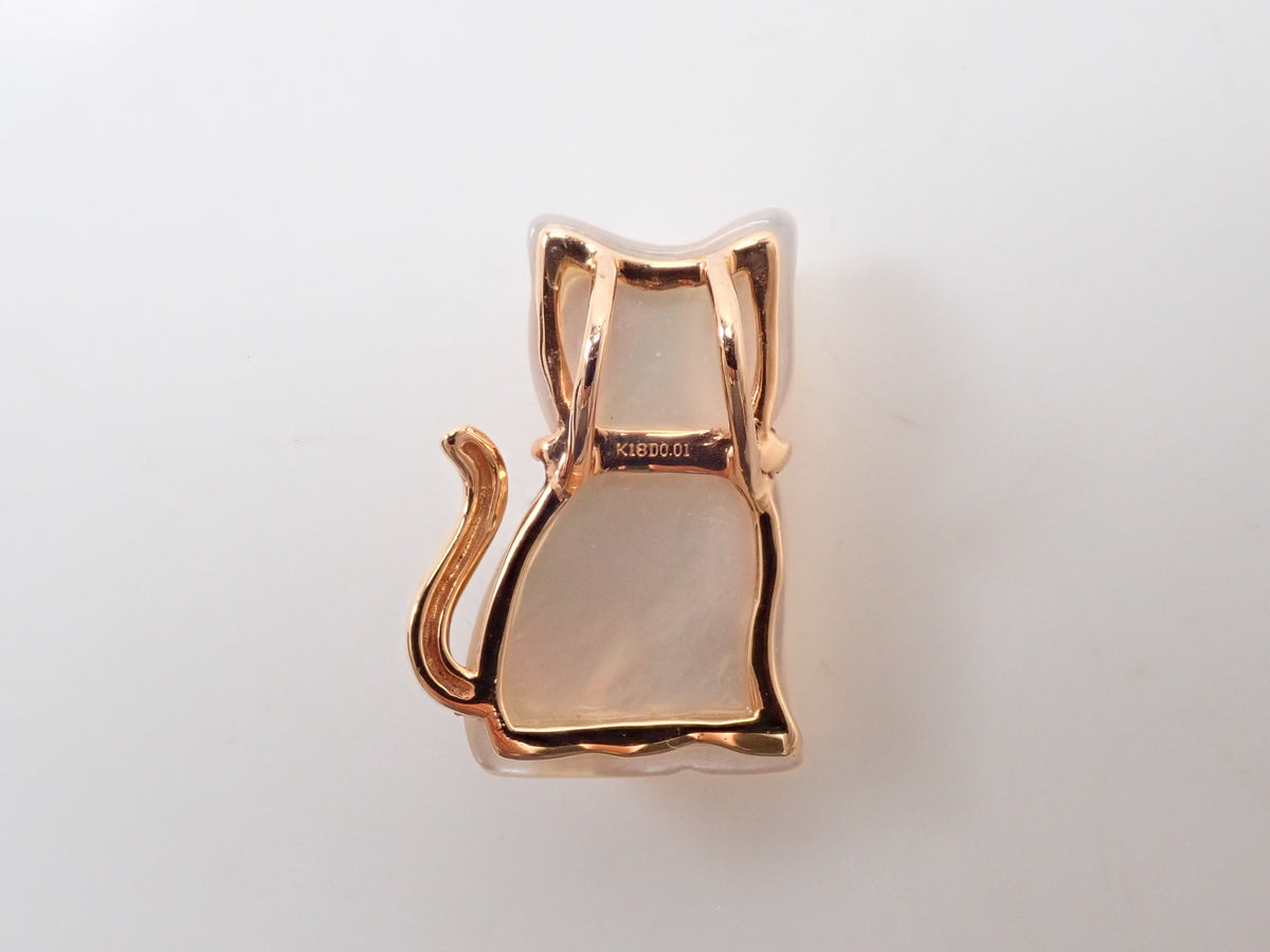【10/19 22時販売】【カラフリ】K18 白蝶貝 猫モチーフ ダイヤモンド0.01ctペンダントトップ（ネックレストップ）鑑別書