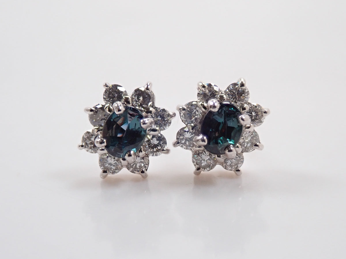 [Item 22602845] Pt900 Brazilian Alexandrite 0.15/0.14ct & Diamond 0.14/0.12ct Earrings with Appraisal Report