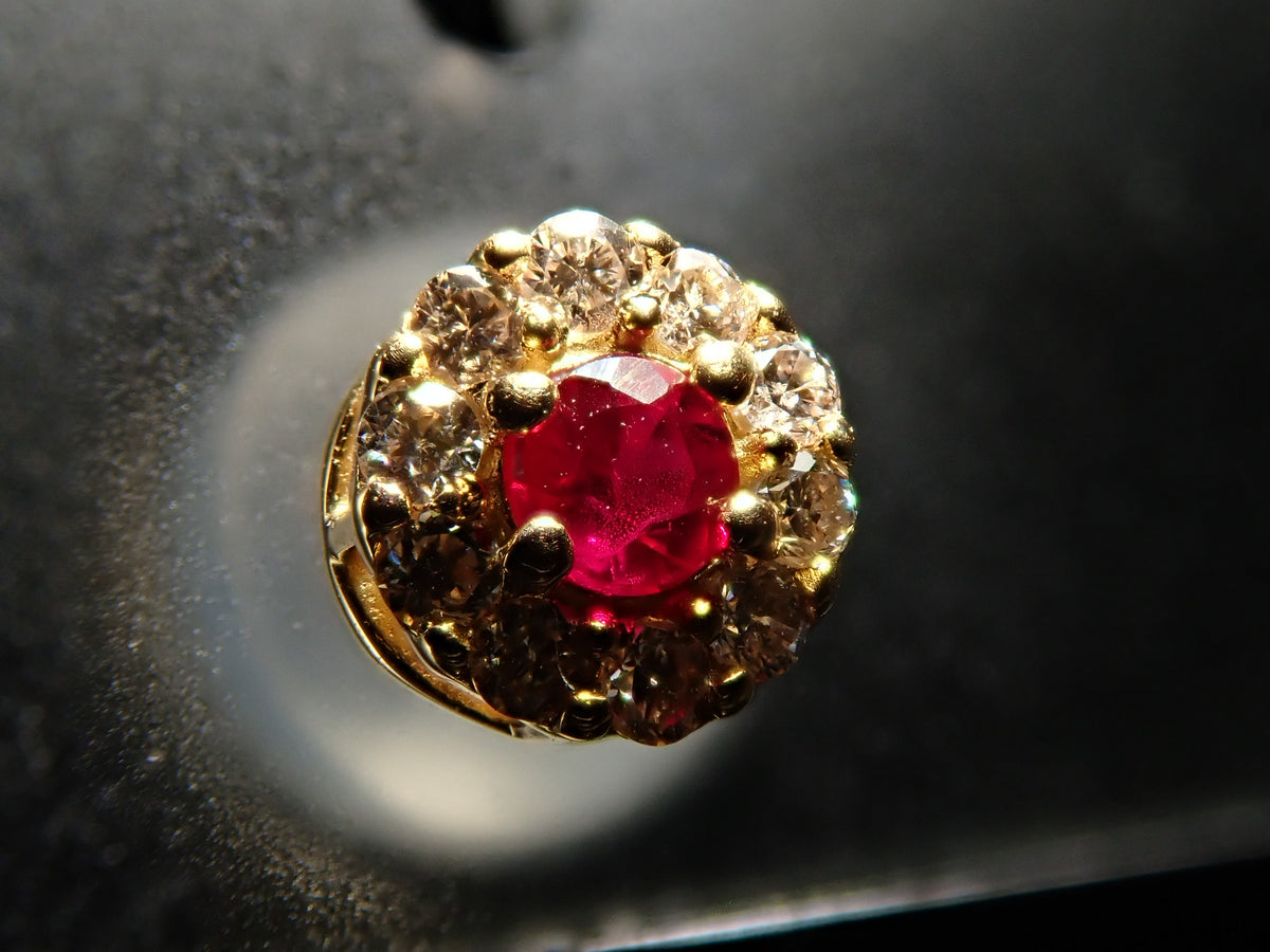 【編號22602846】K18 紅寶石 0.03ct/0.03ct 鑽石 0.04ct/0.04ct 耳環（附鑑定書）