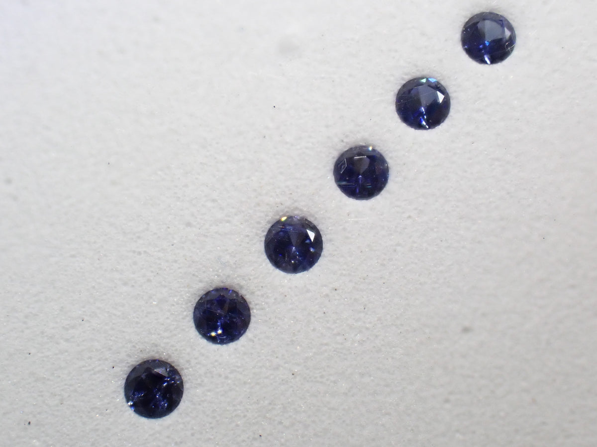 Benitoite Gradation 6 Stone Set (2.0mm, Round Cut, Including Top Quality) 《Multiple Purchase Discount Available》