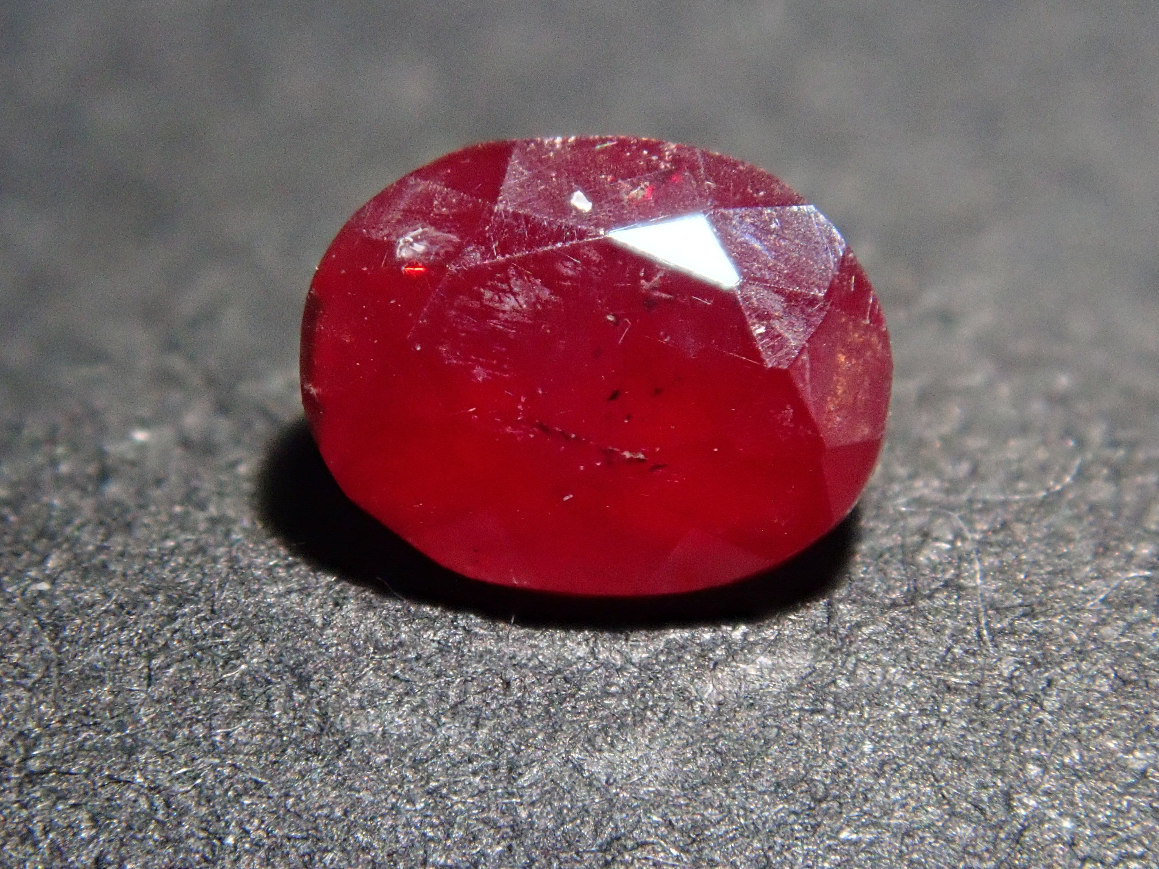 [12560933] Shinsha (Cinnabar) 0.818ct Loose Stone