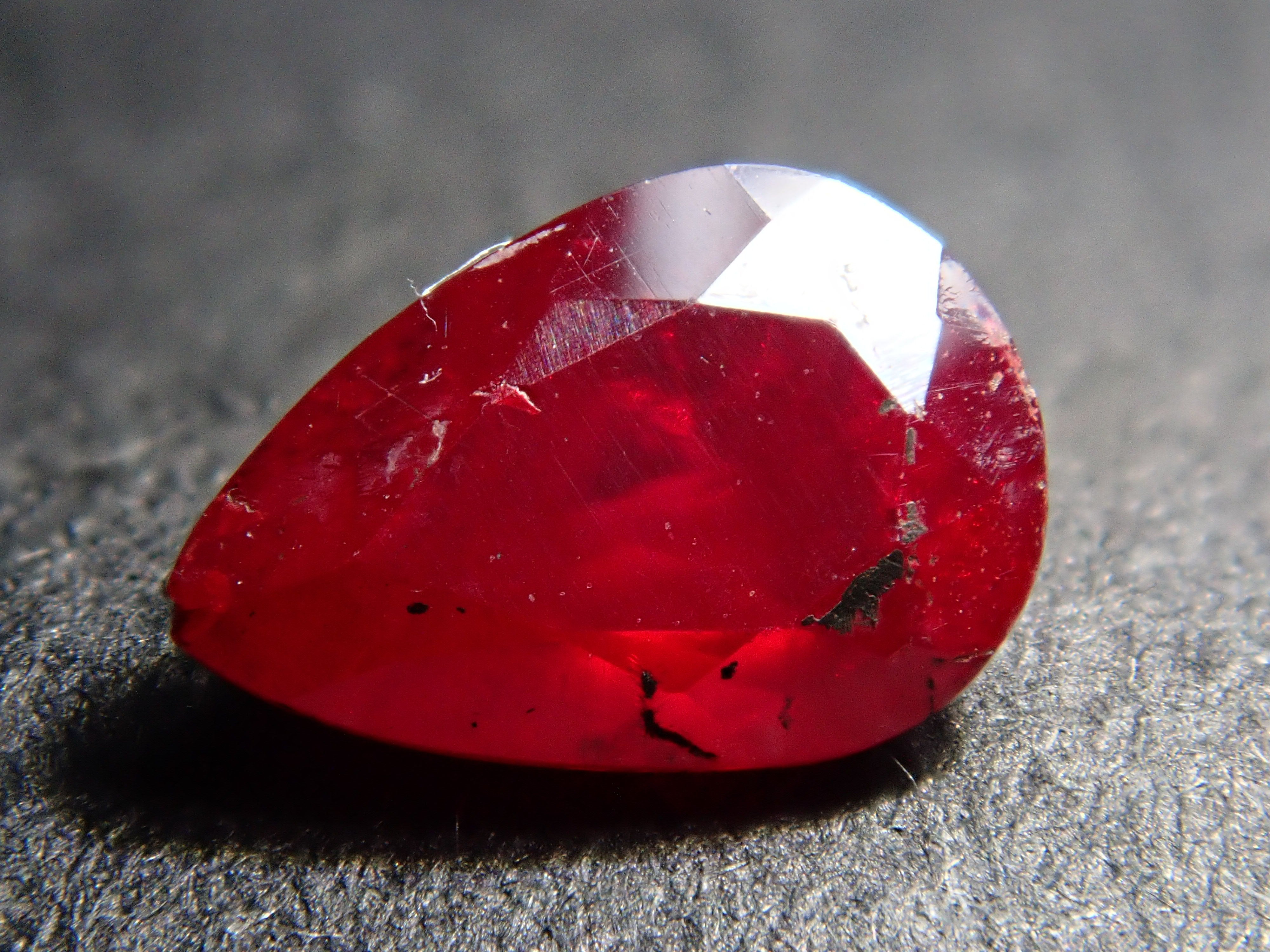 [12560935] Shinsha (Cinnabar) 0.951ct Loose Stone