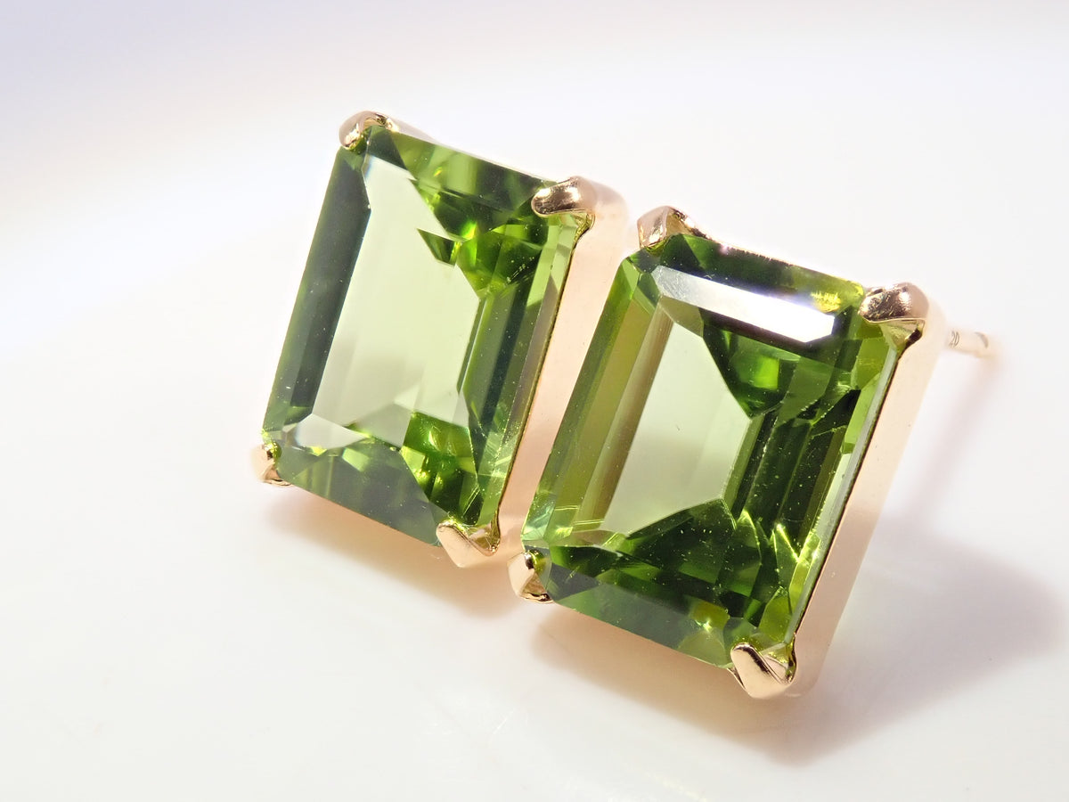 [Item 22602847] Peridot 1.20ct / 1.20ct Earrings with Identification Report