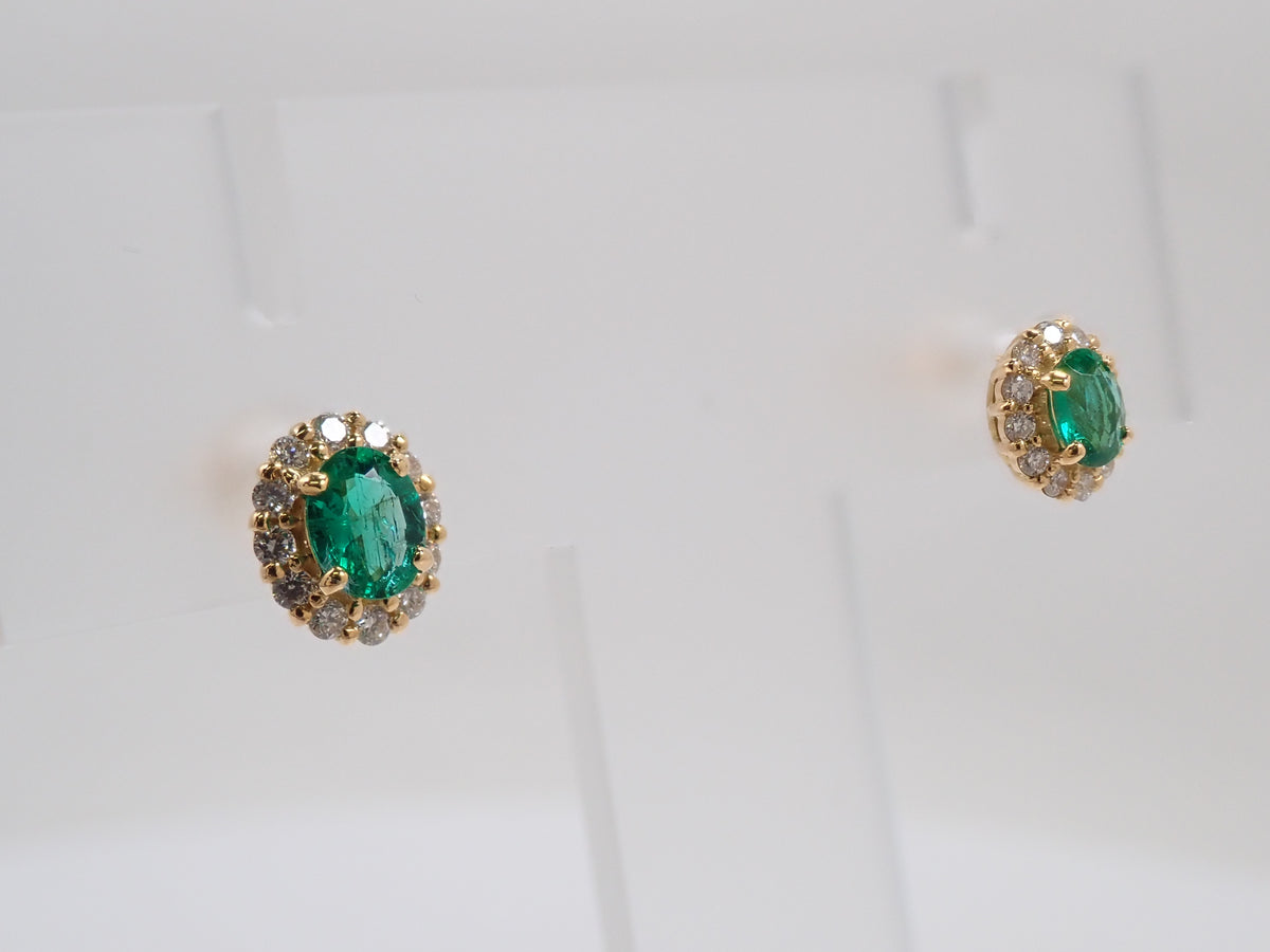[Item No. 22602833] K18 Colombian Emerald 0.17ct/0.18ct & Diamond 0.09ct/0.09ct Earrings (with Appraisal Report)