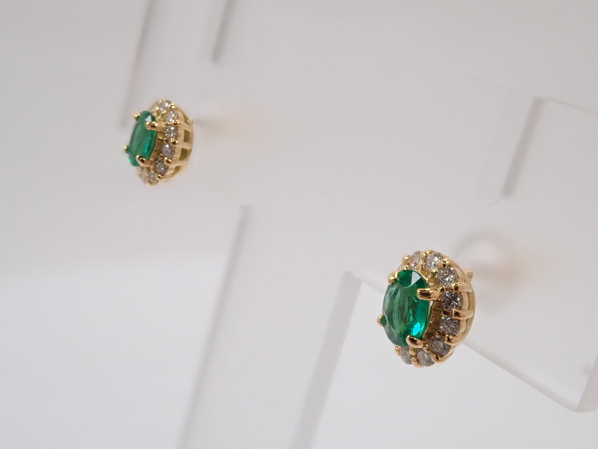 [Item No. 22602833] K18 Colombian Emerald 0.17ct/0.18ct & Diamond 0.09ct/0.09ct Earrings (with Appraisal Report)