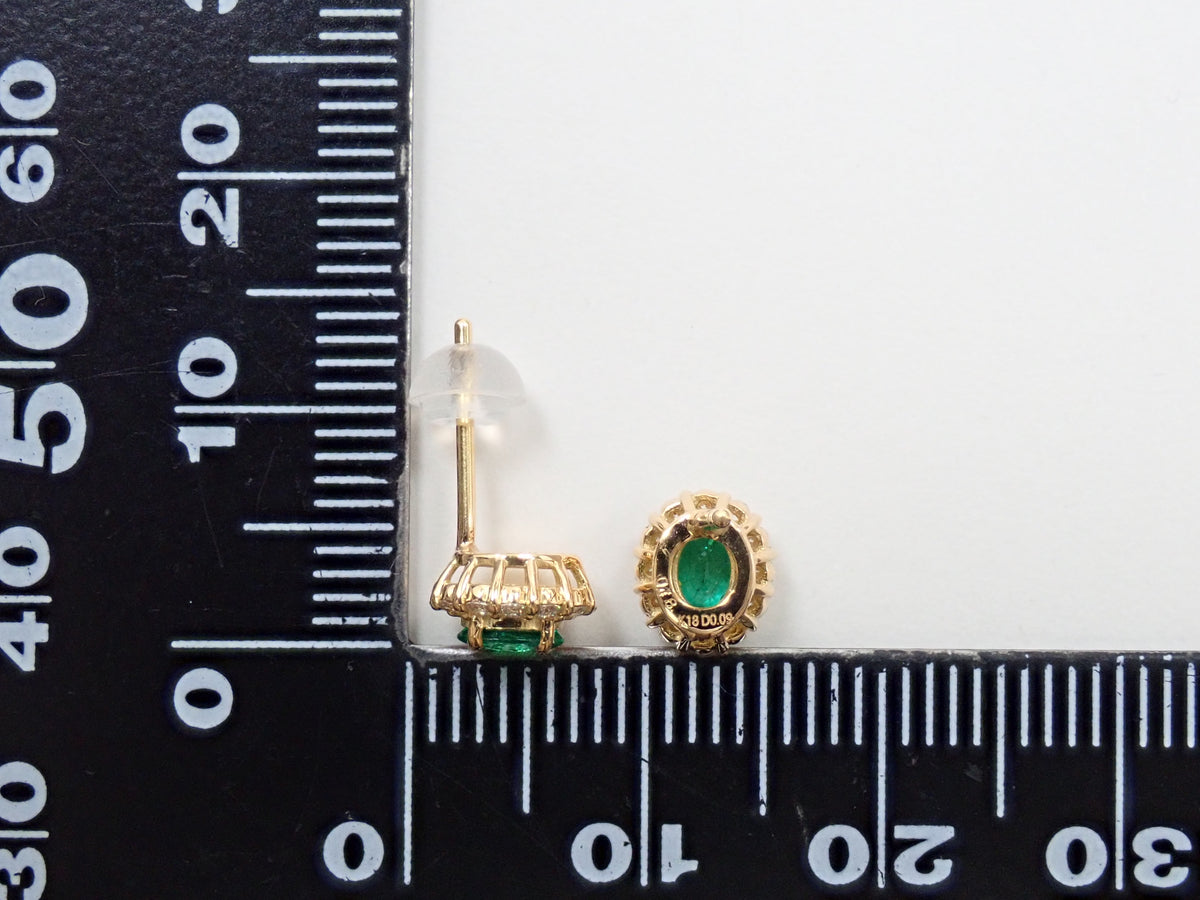 [Item No. 22602833] K18 Colombian Emerald 0.17ct/0.18ct & Diamond 0.09ct/0.09ct Earrings (with Appraisal Report)