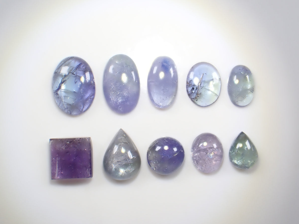 【10/24 22時販売】《限定10石》タンザニア産ゾイサイトガチャ（平均3.5ct、カボションカット、含浸処理）《複数購入割引有》