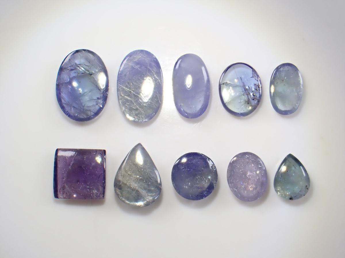 【10/24 22時販売】《限定10石》タンザニア産ゾイサイトガチャ（平均3.5ct、カボションカット、含浸処理）《複数購入割引有》
