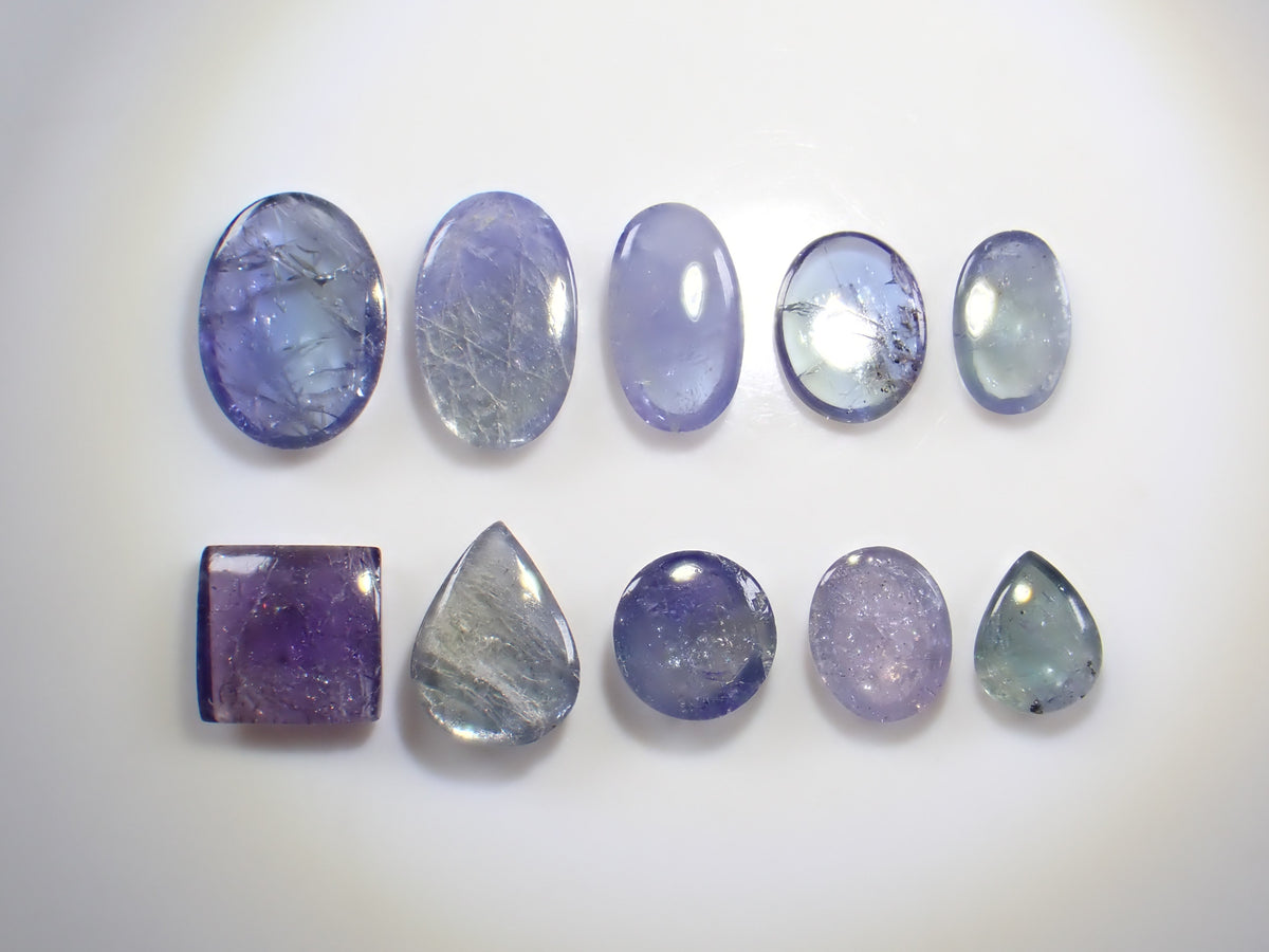 【10/24 22時販売】《限定10石》タンザニア産ゾイサイトガチャ（平均3.5ct、カボションカット、含浸処理）《複数購入割引有》