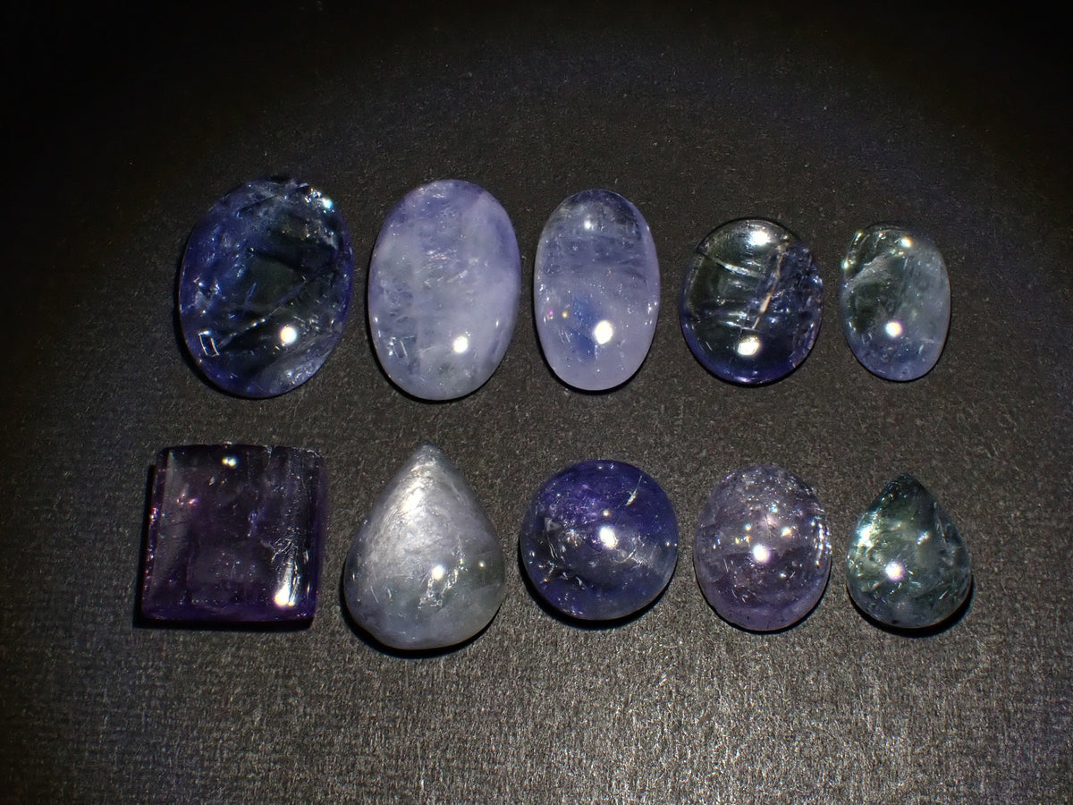 【10/24 22時販売】《限定10石》タンザニア産ゾイサイトガチャ（平均3.5ct、カボションカット、含浸処理）《複数購入割引有》