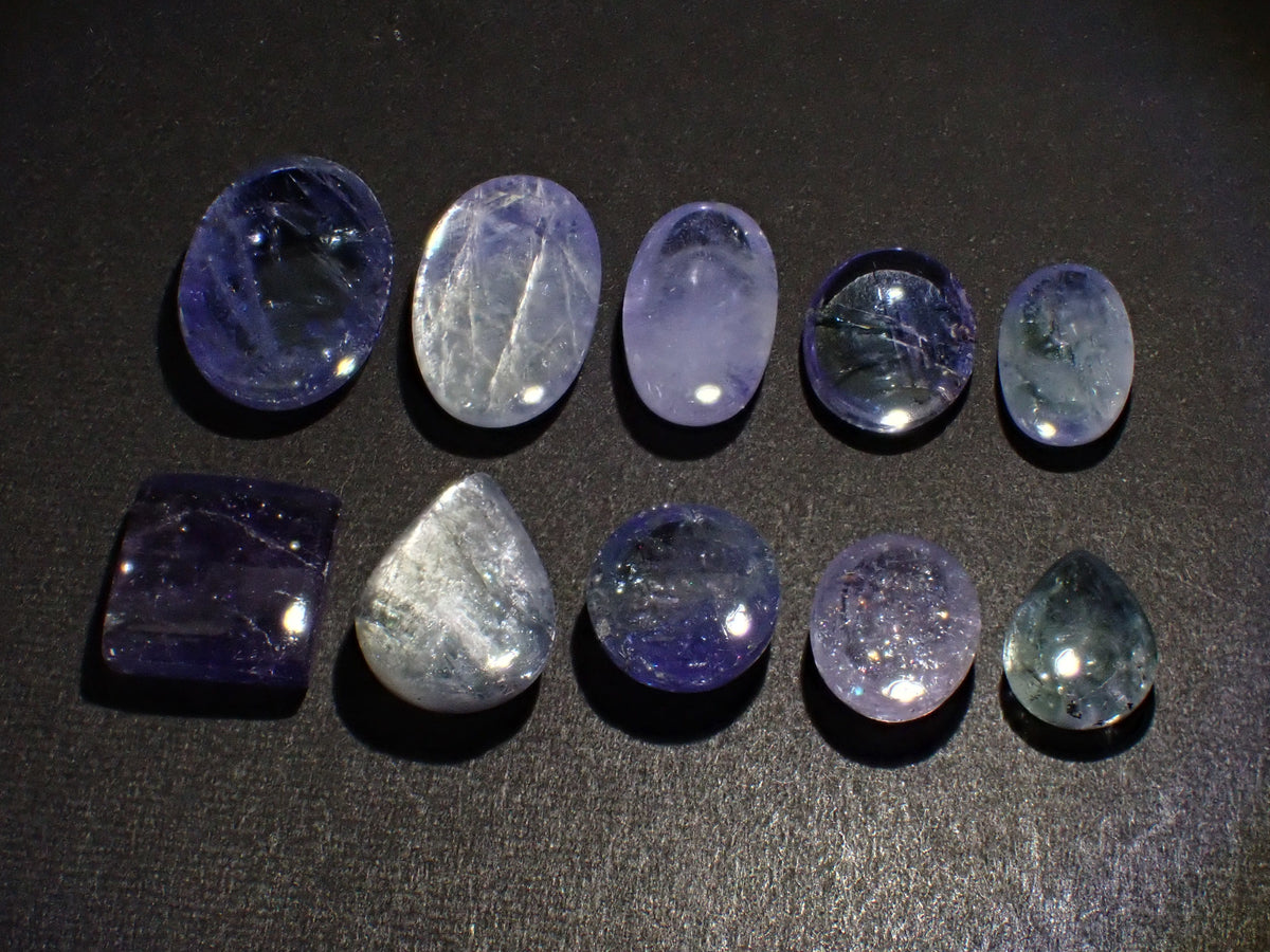 【10/24 22時販売】《限定10石》タンザニア産ゾイサイトガチャ（平均3.5ct、カボションカット、含浸処理）《複数購入割引有》