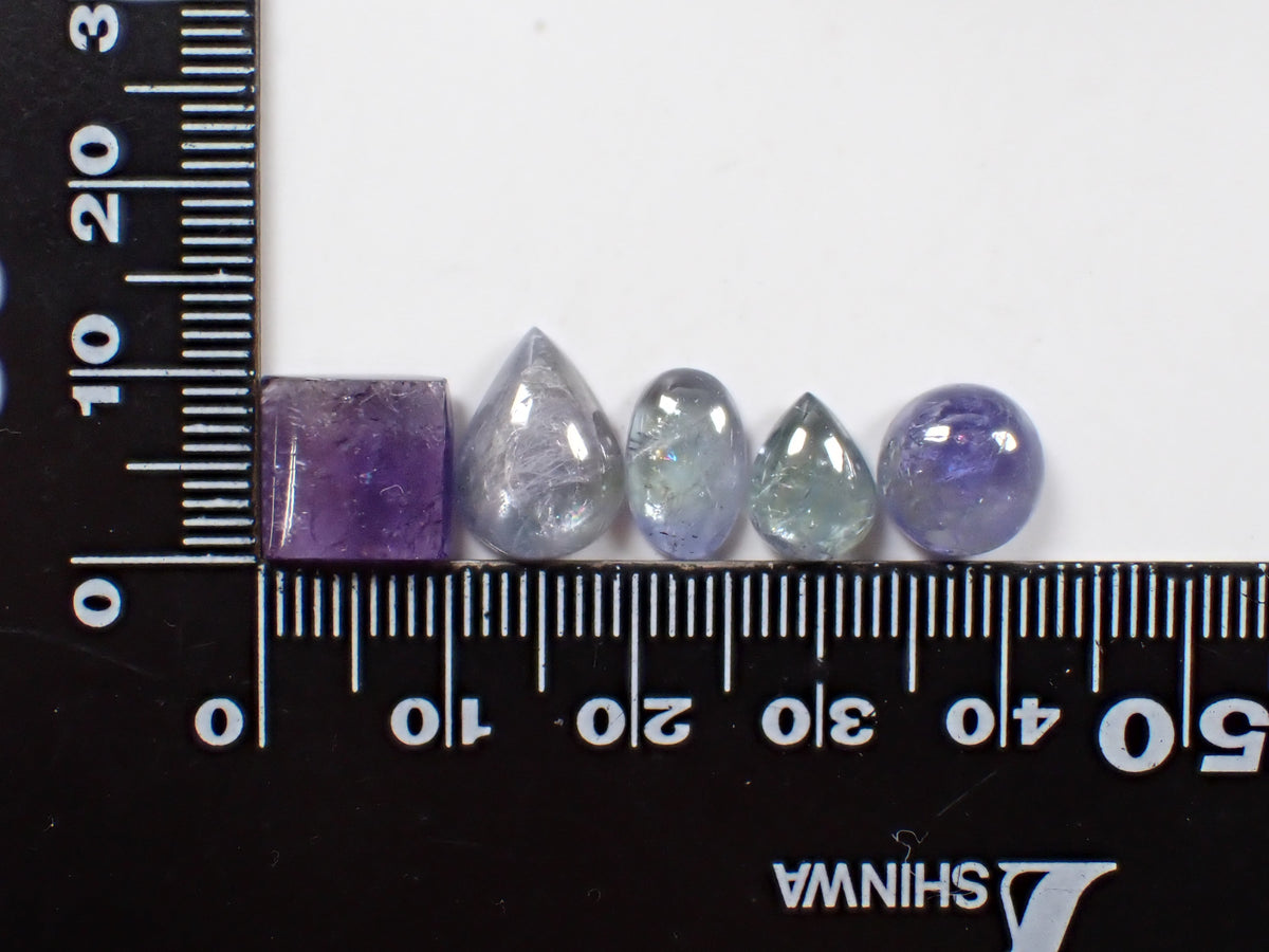 【10/24 22時販売】《限定10石》タンザニア産ゾイサイトガチャ（平均3.5ct、カボションカット、含浸処理）《複数購入割引有》