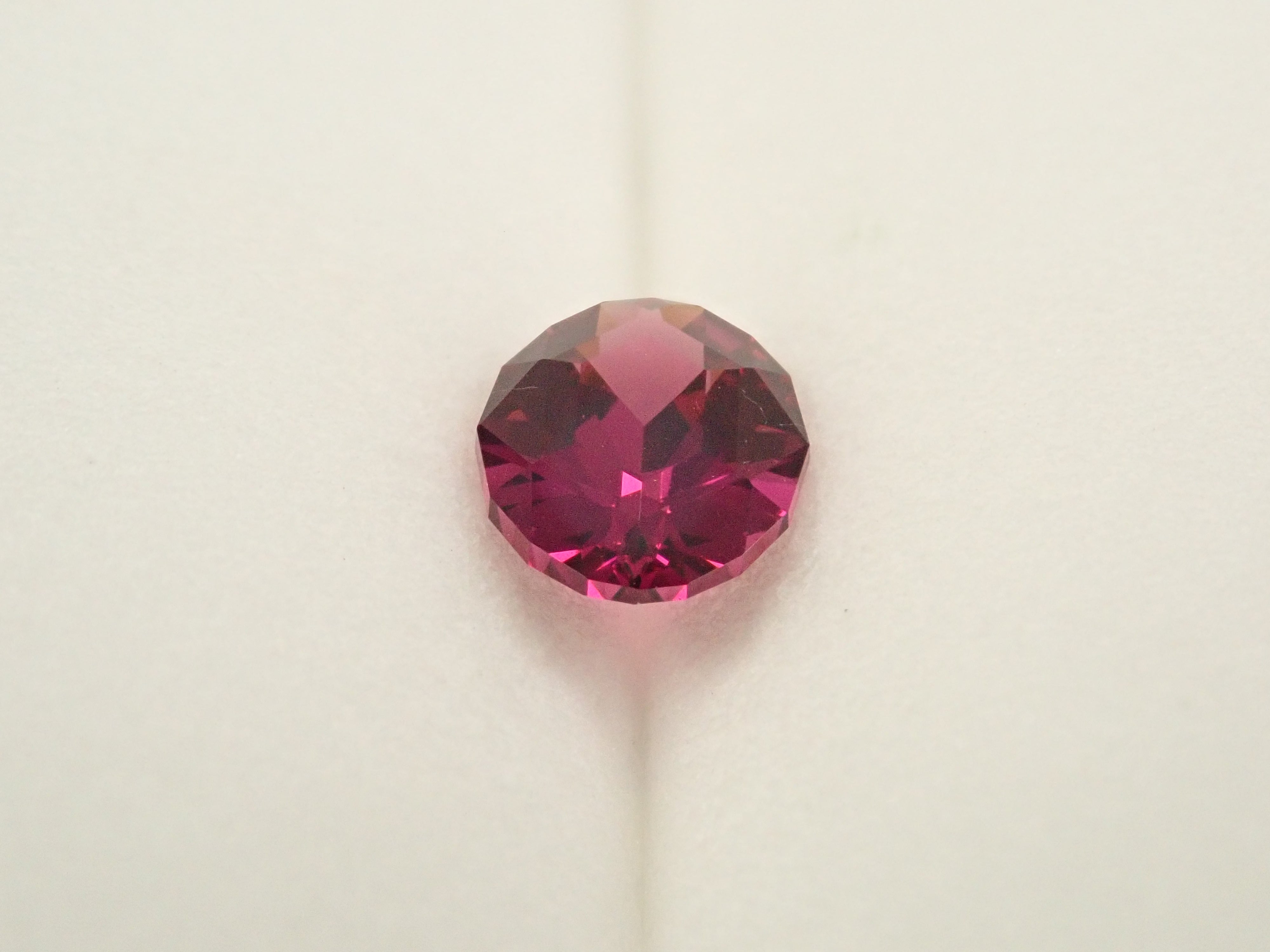 ロードライトガーネット 1.052ctルース