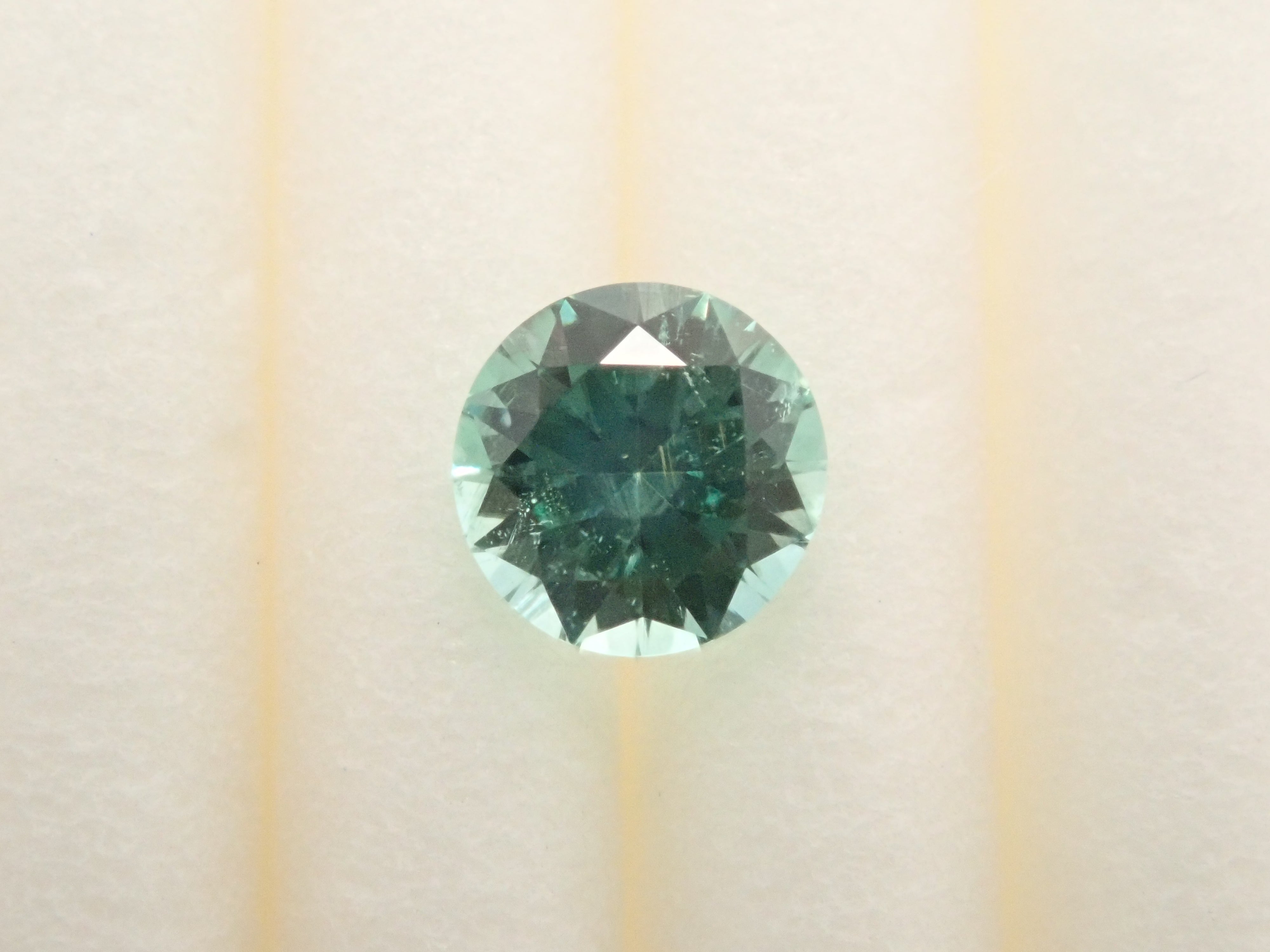 [E33 Shinjuku] Russian oil-free emerald 0.223ct loose