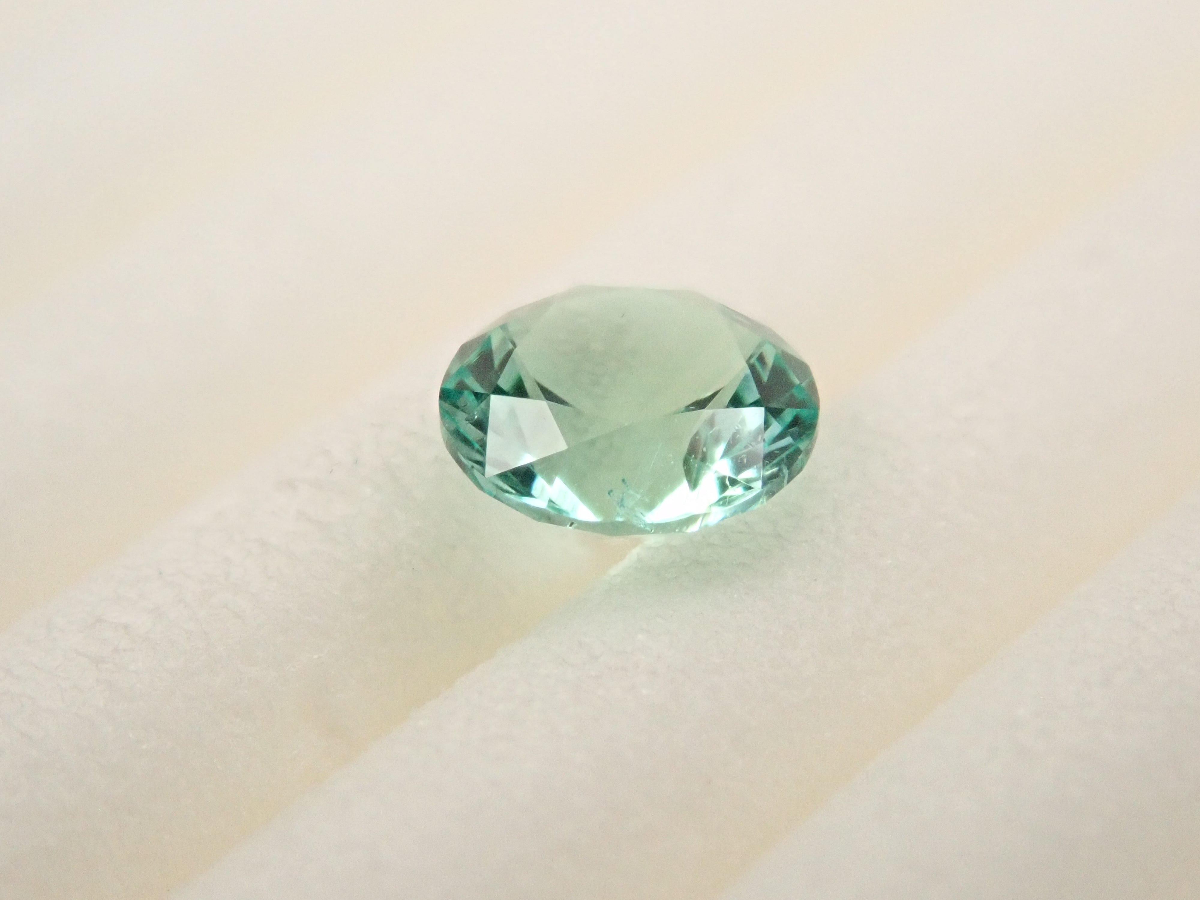 [E33 Shinjuku] Russian oil-free emerald 0.223ct loose