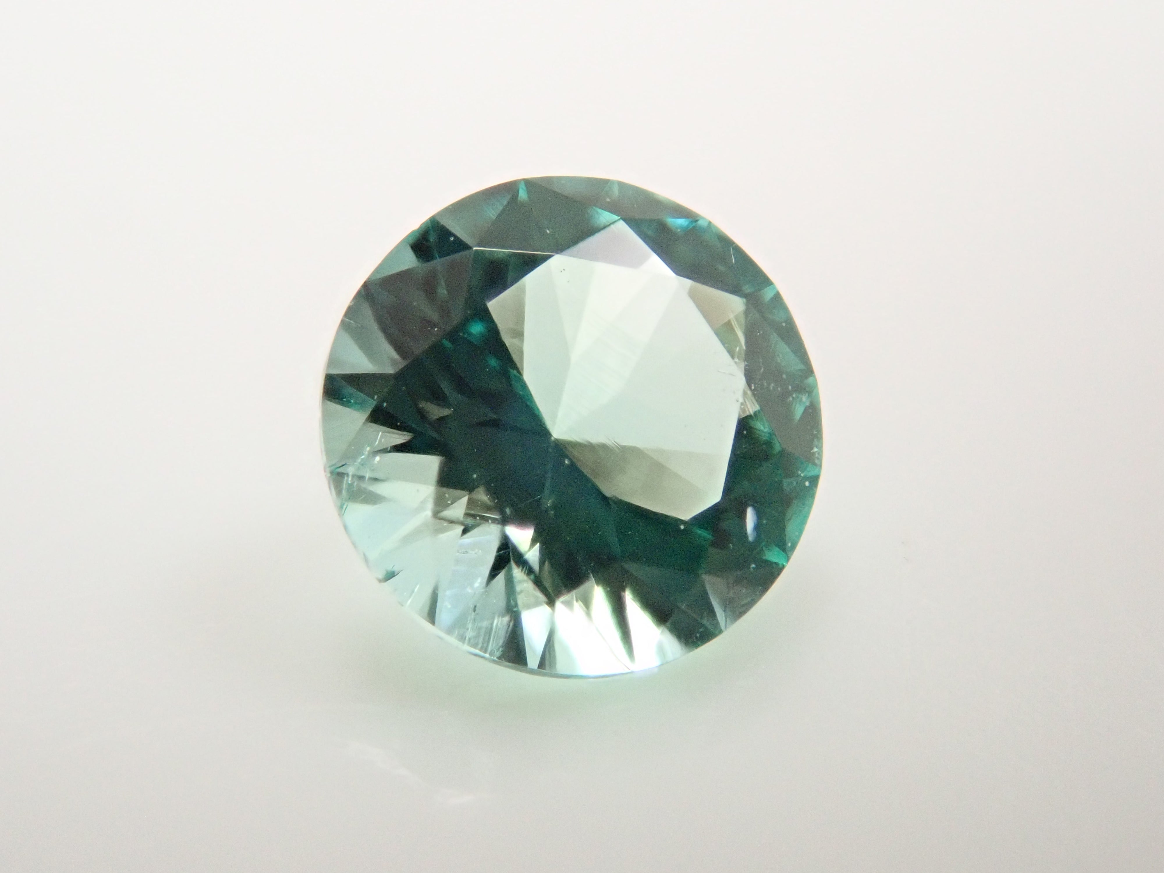 [E33 Shinjuku] Russian oil-free emerald 0.223ct loose