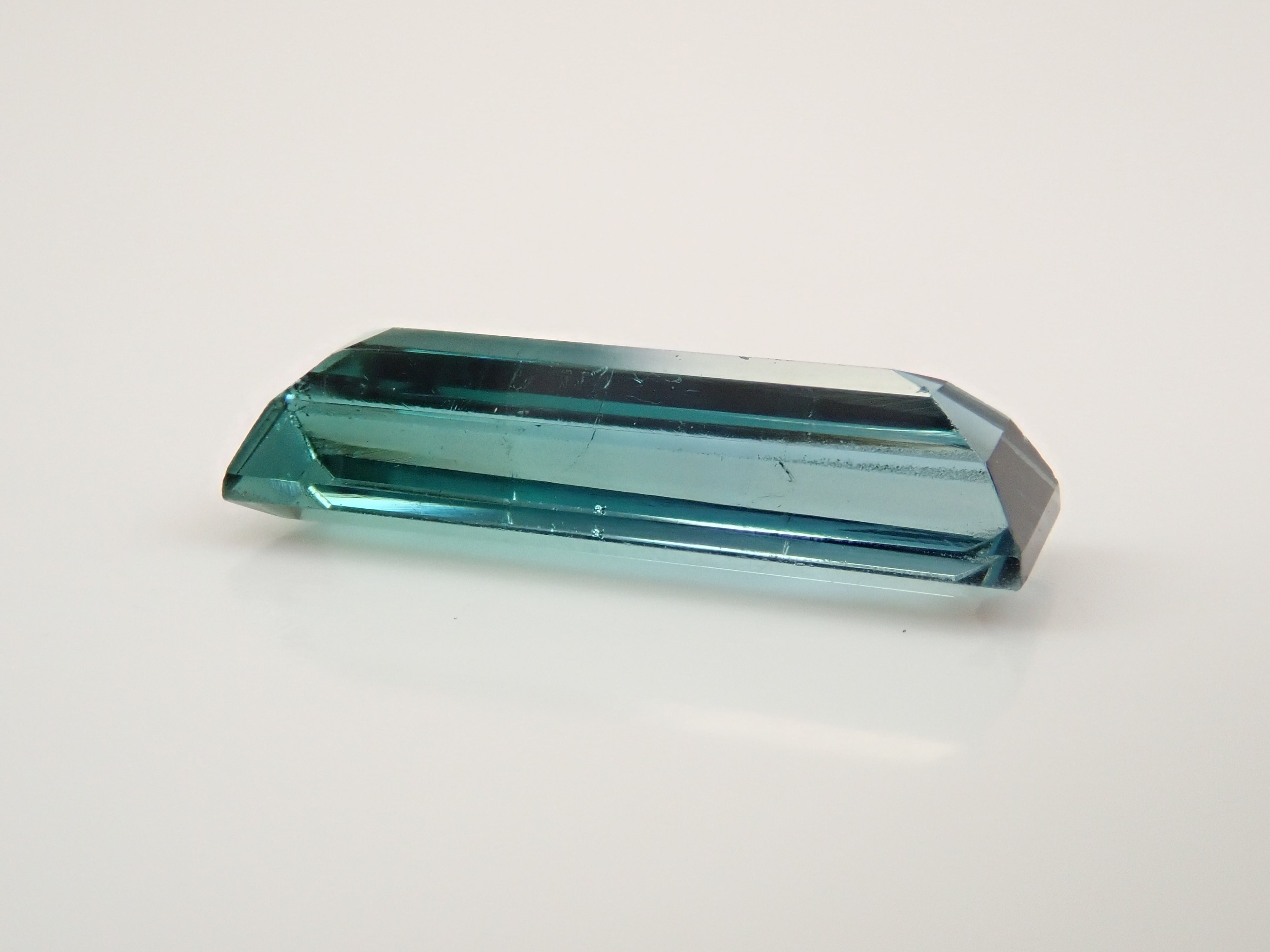 トルマリン　ルース　裸石　15.5 ct バイカラートルマリン 1.965ctルース