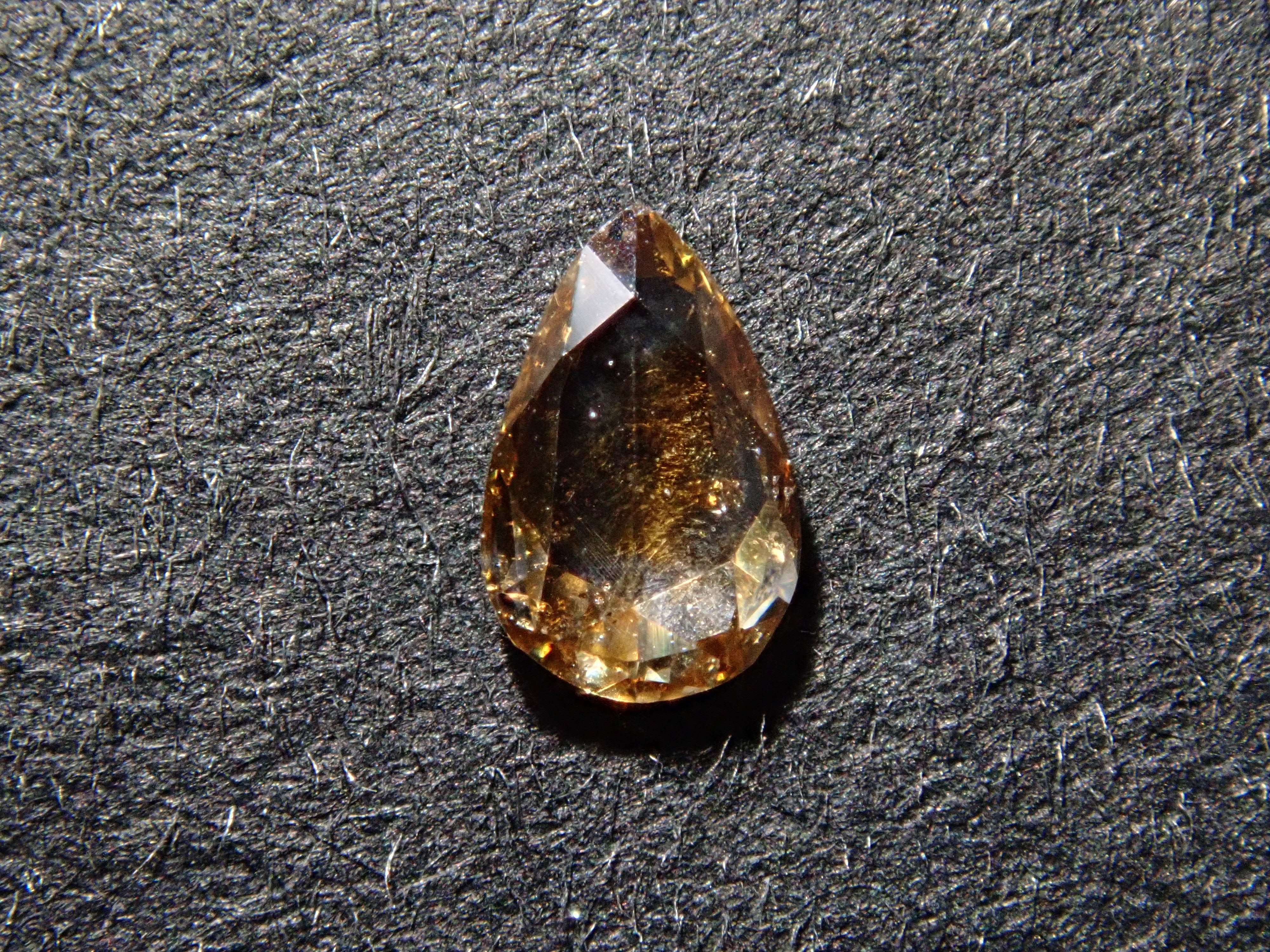 Bicolor Diamond 0.088ct Loose