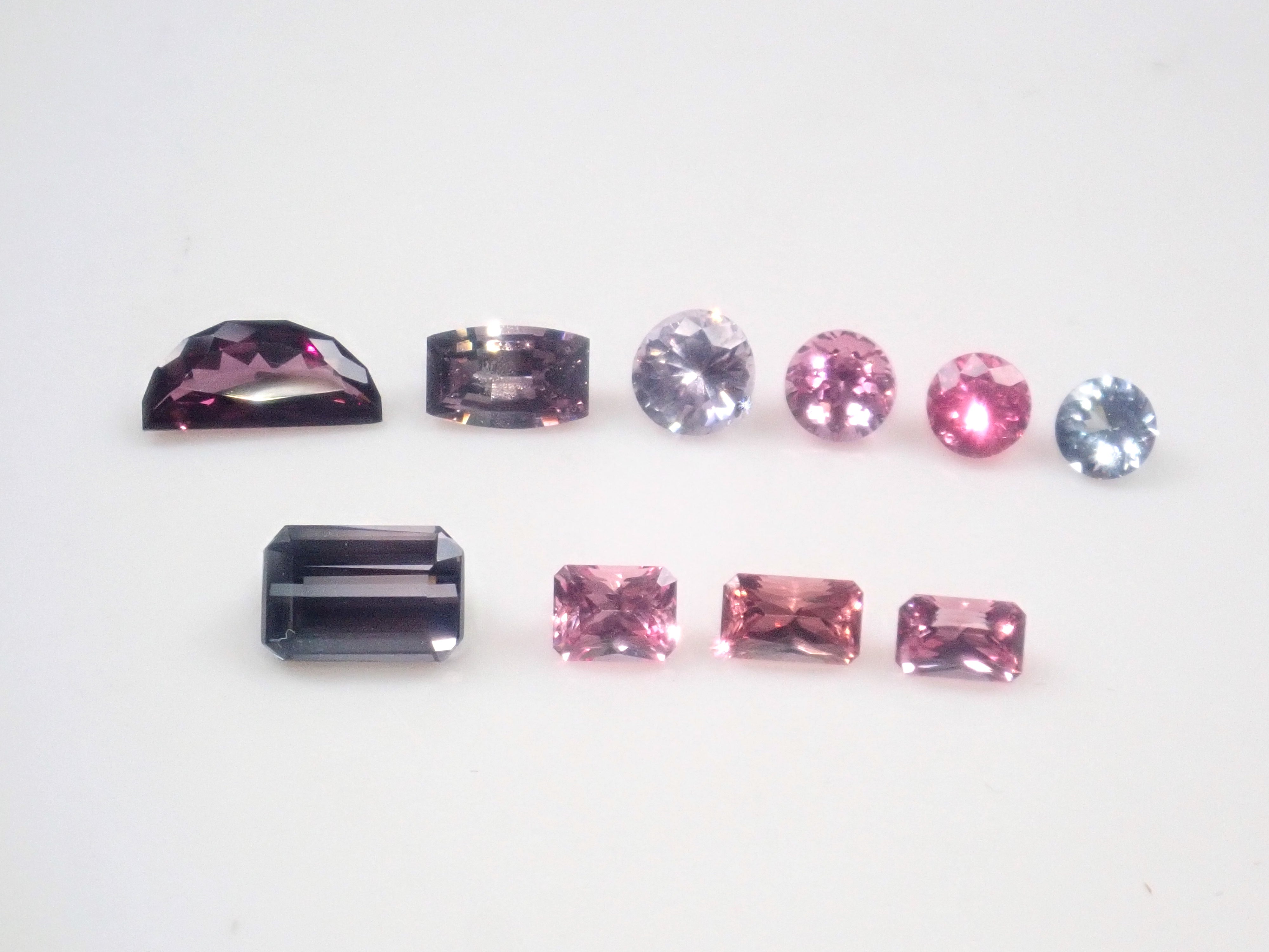 限定10石》バイカラースピネル1.17ctを含むスピネルガチャ 1石ルース