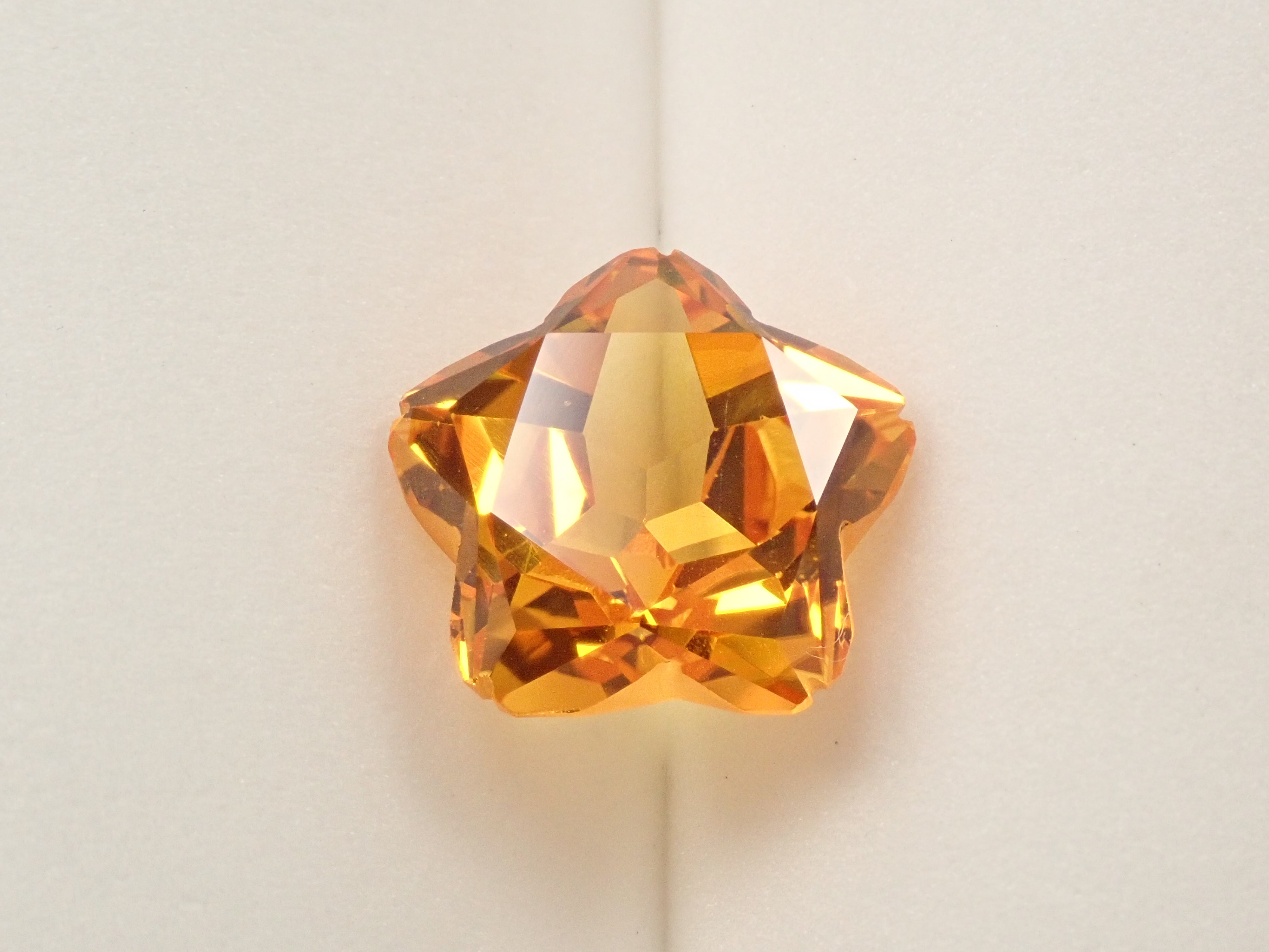 【12555394掲載】合成サファイア 10.411ctルース