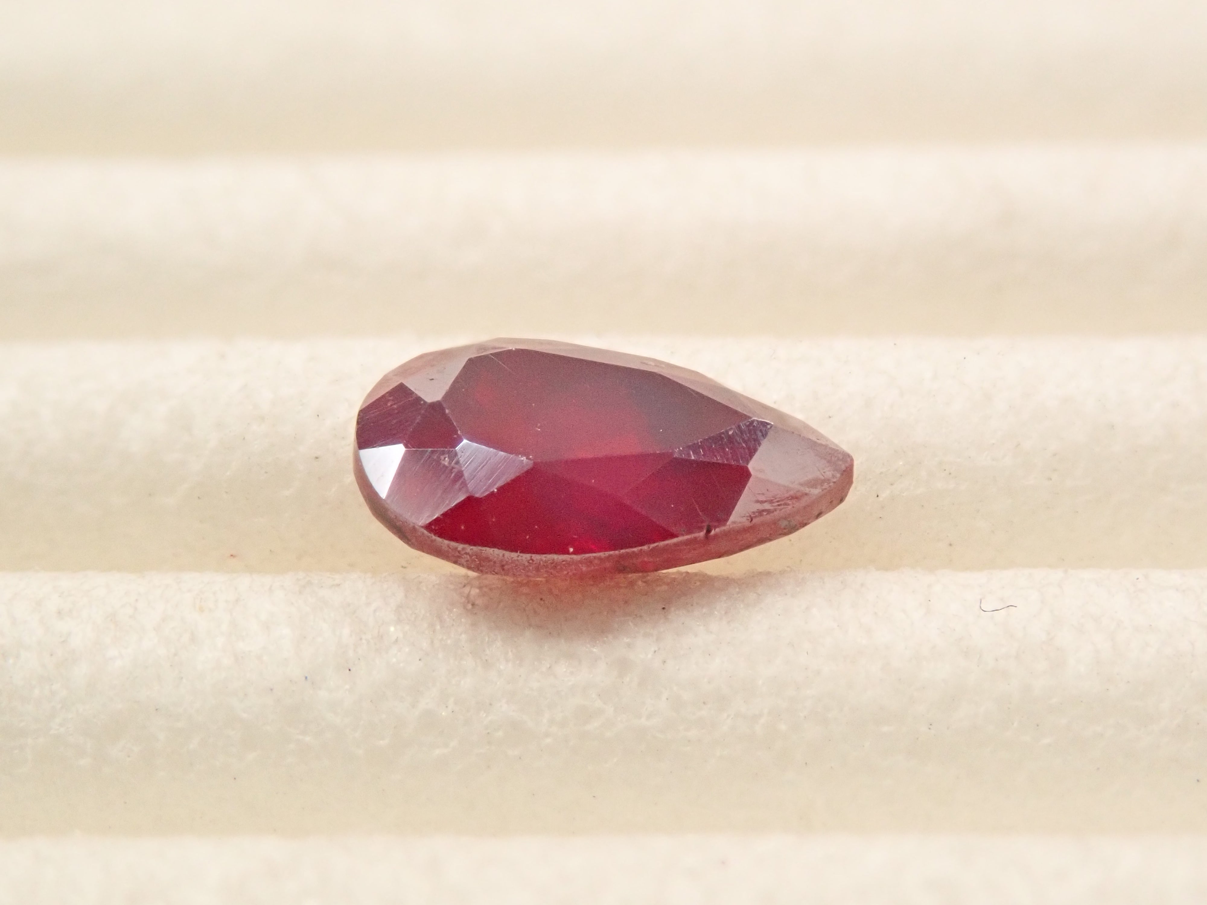 [12560949] Shinsha (Cinnabar) 1.166ct Loose Stone