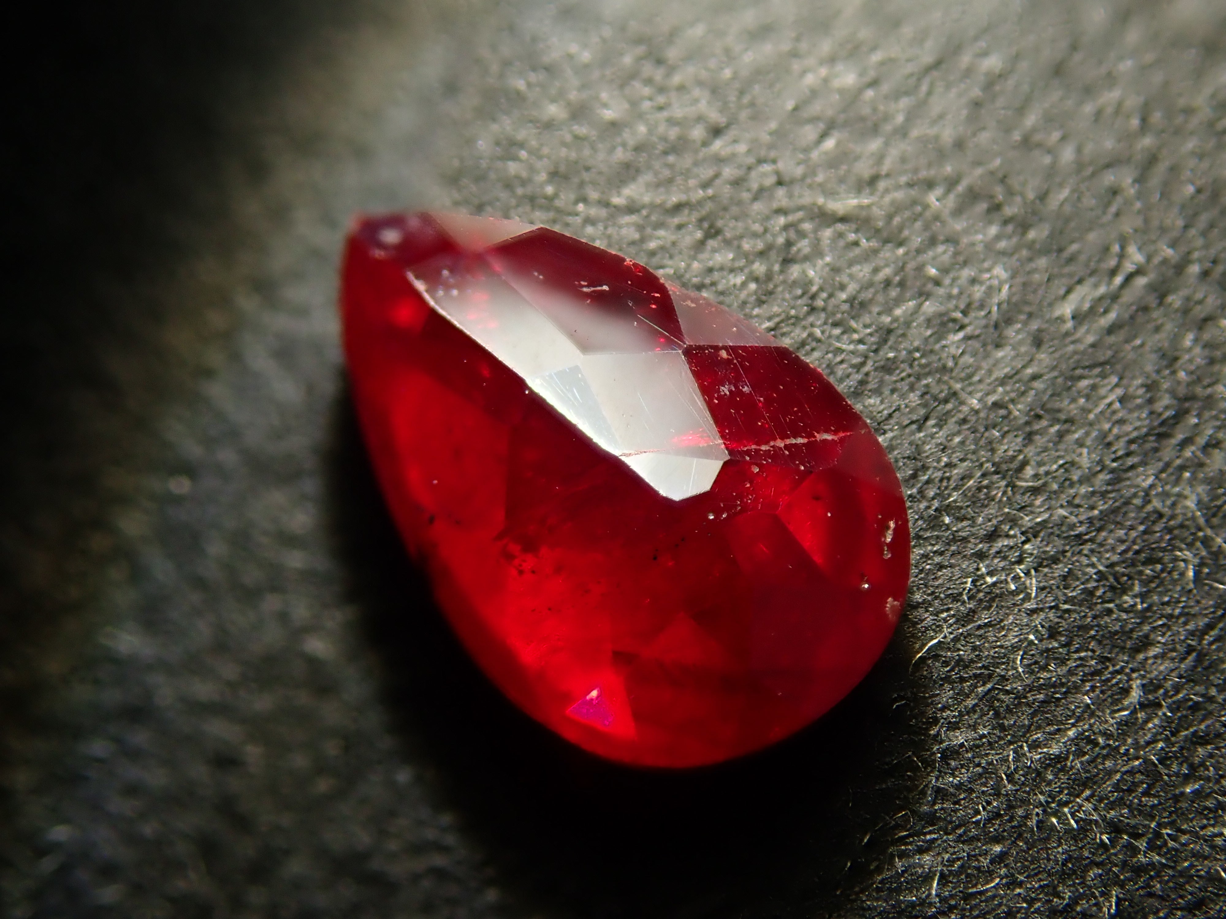 [12560949] Shinsha (Cinnabar) 1.166ct Loose Stone