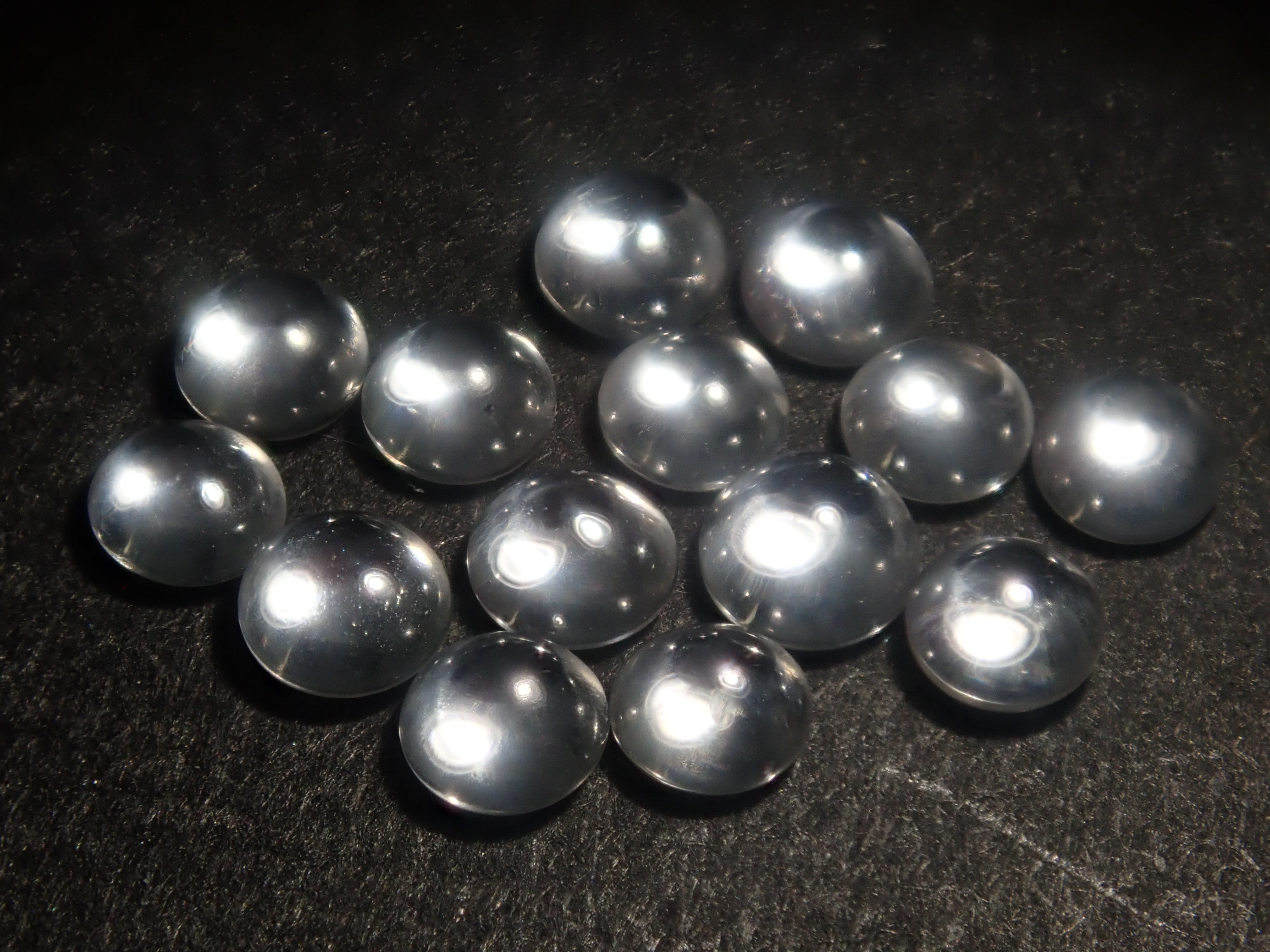 限定14石》ラボグロウンダイヤモンド（カボションカット約2.3mm）1石