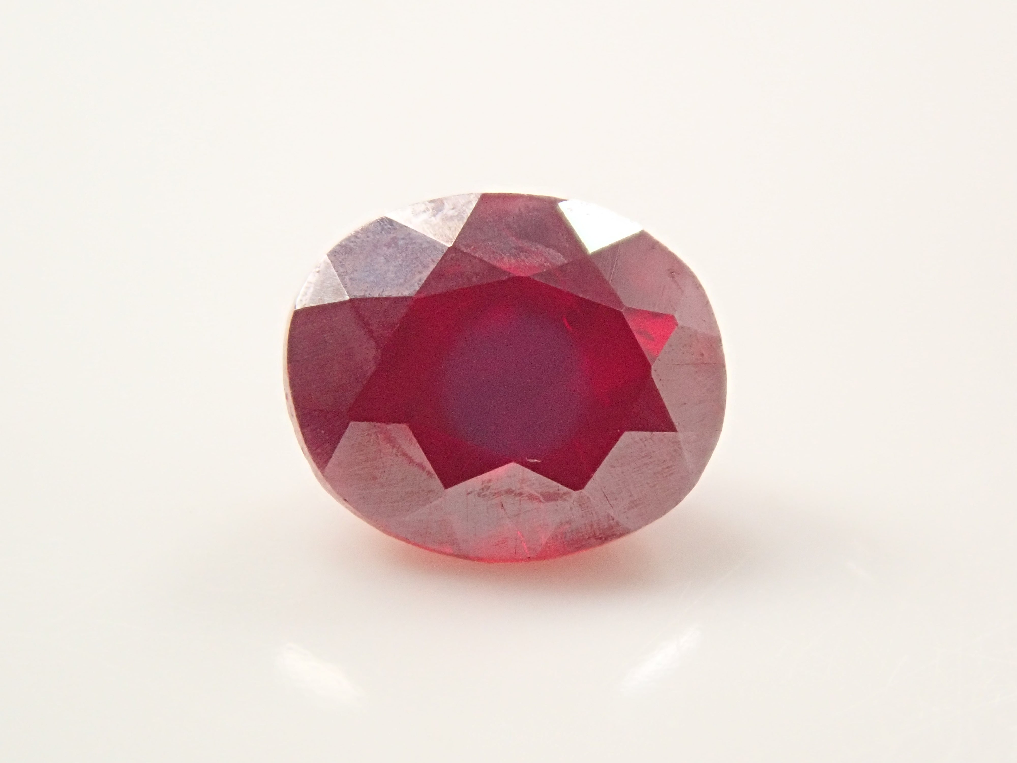 【1月10日晚間10點開售】1.347克拉中國硃砂裸石，附真品證書