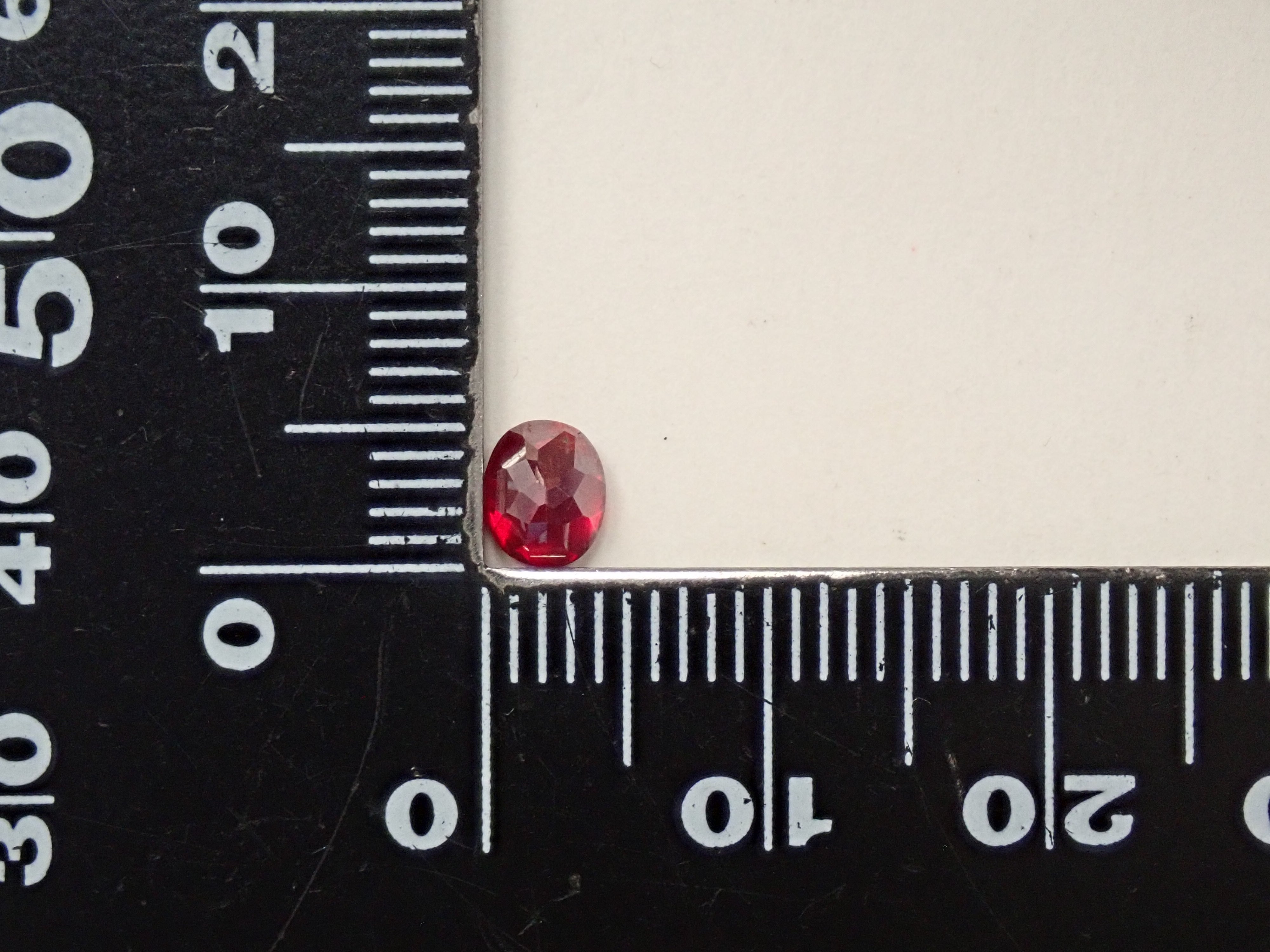 【1月10日晚間10點開售】1.347克拉中國硃砂裸石，附真品證書