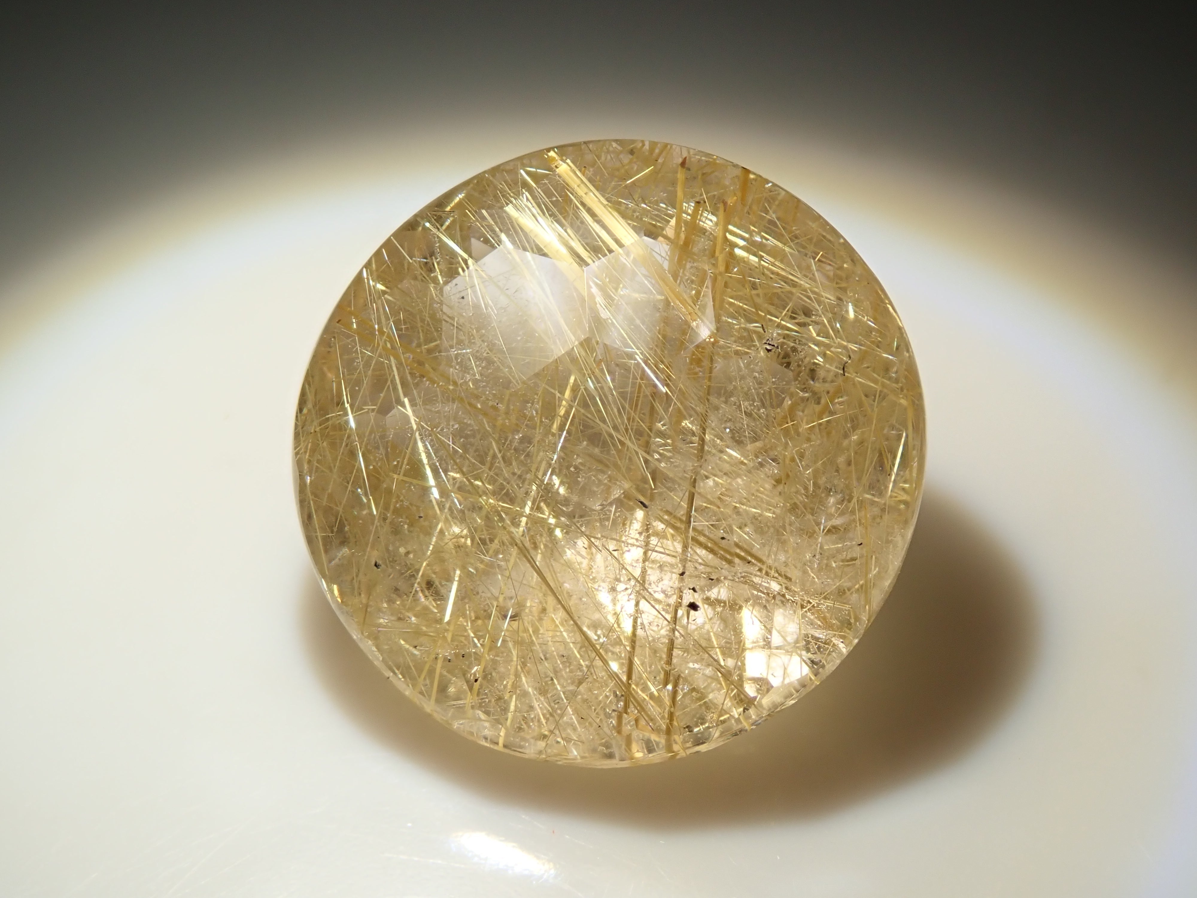 ブラジル産ルチルクォーツ（ルチルレイテッドクォーツ） 5.333ctルース