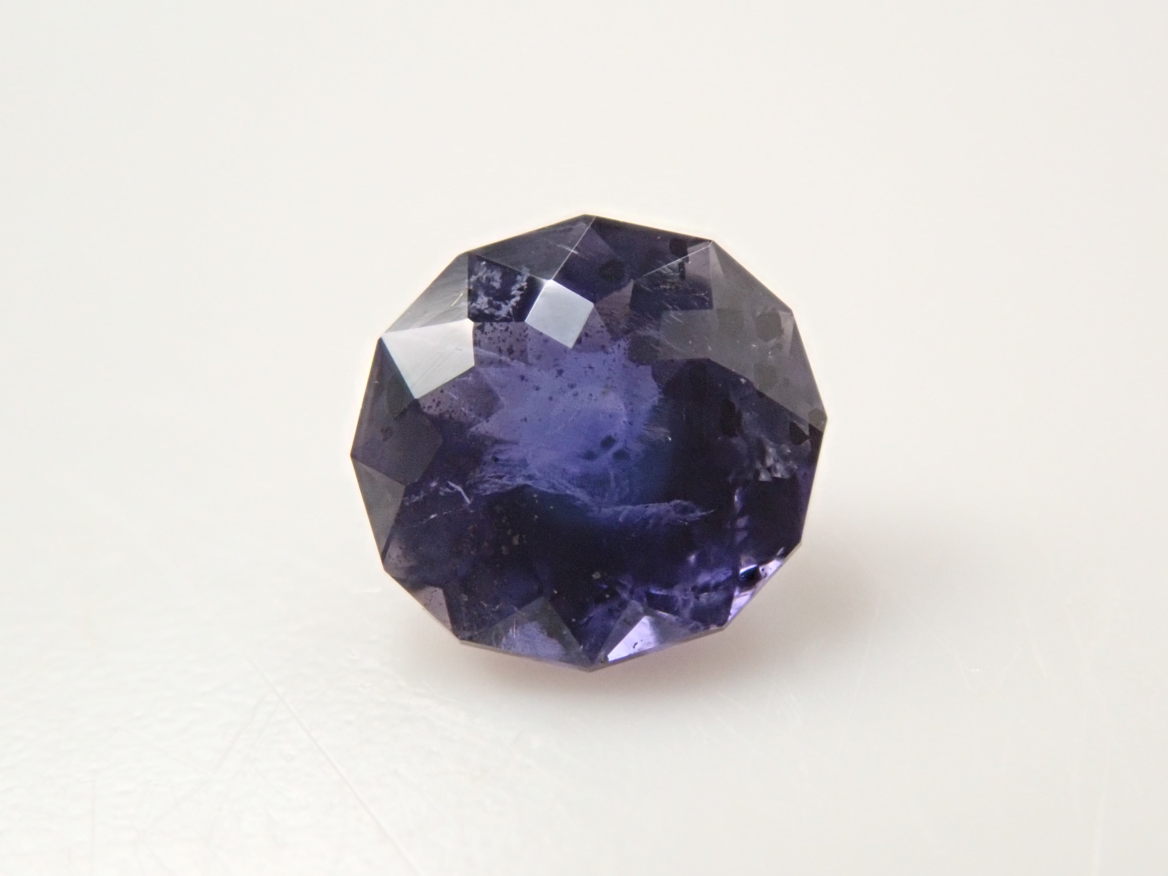 インド産アイオライトサンストーン 0.228ctルース