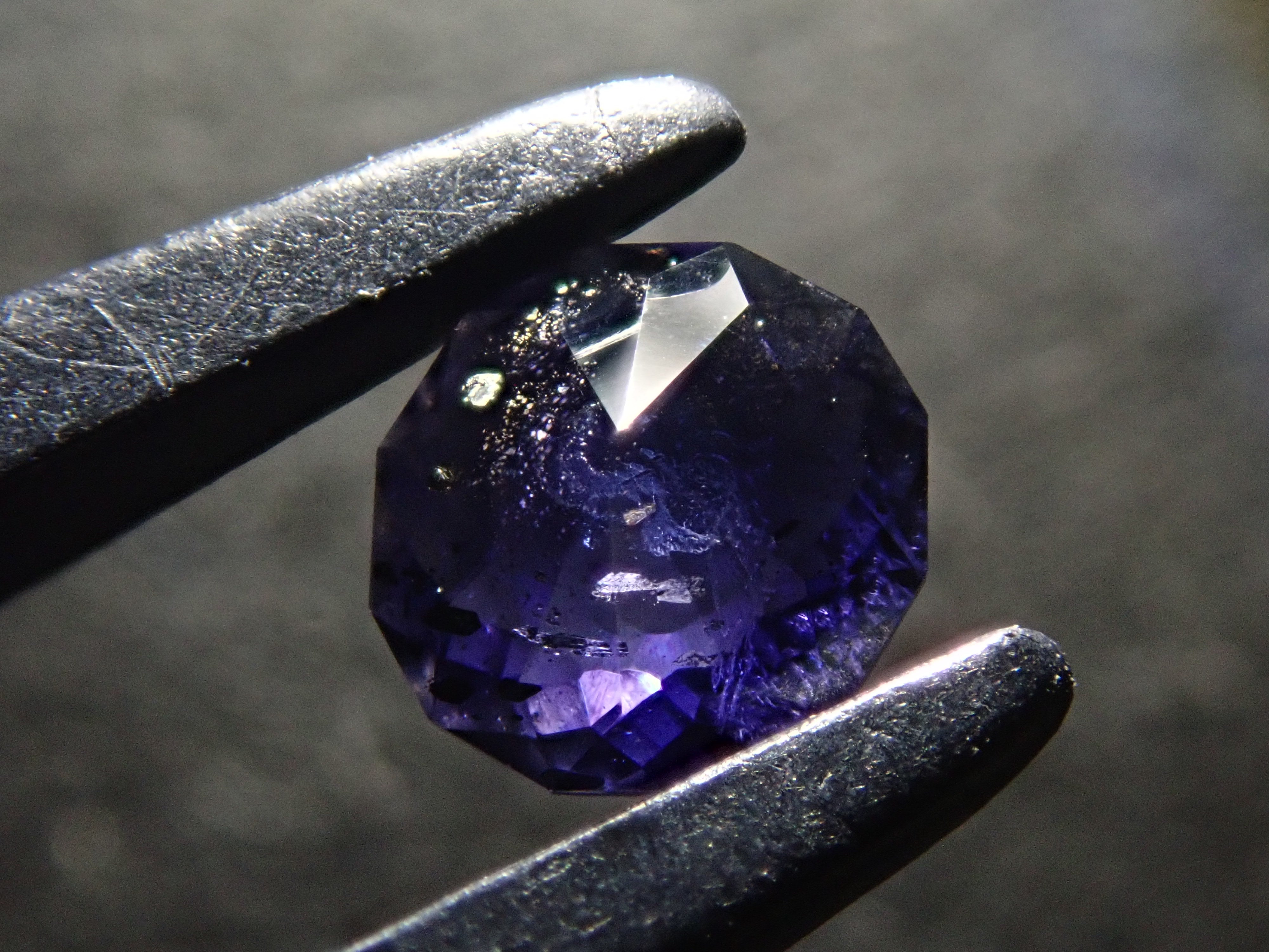 インド産アイオライトサンストーン 0.228ctルース