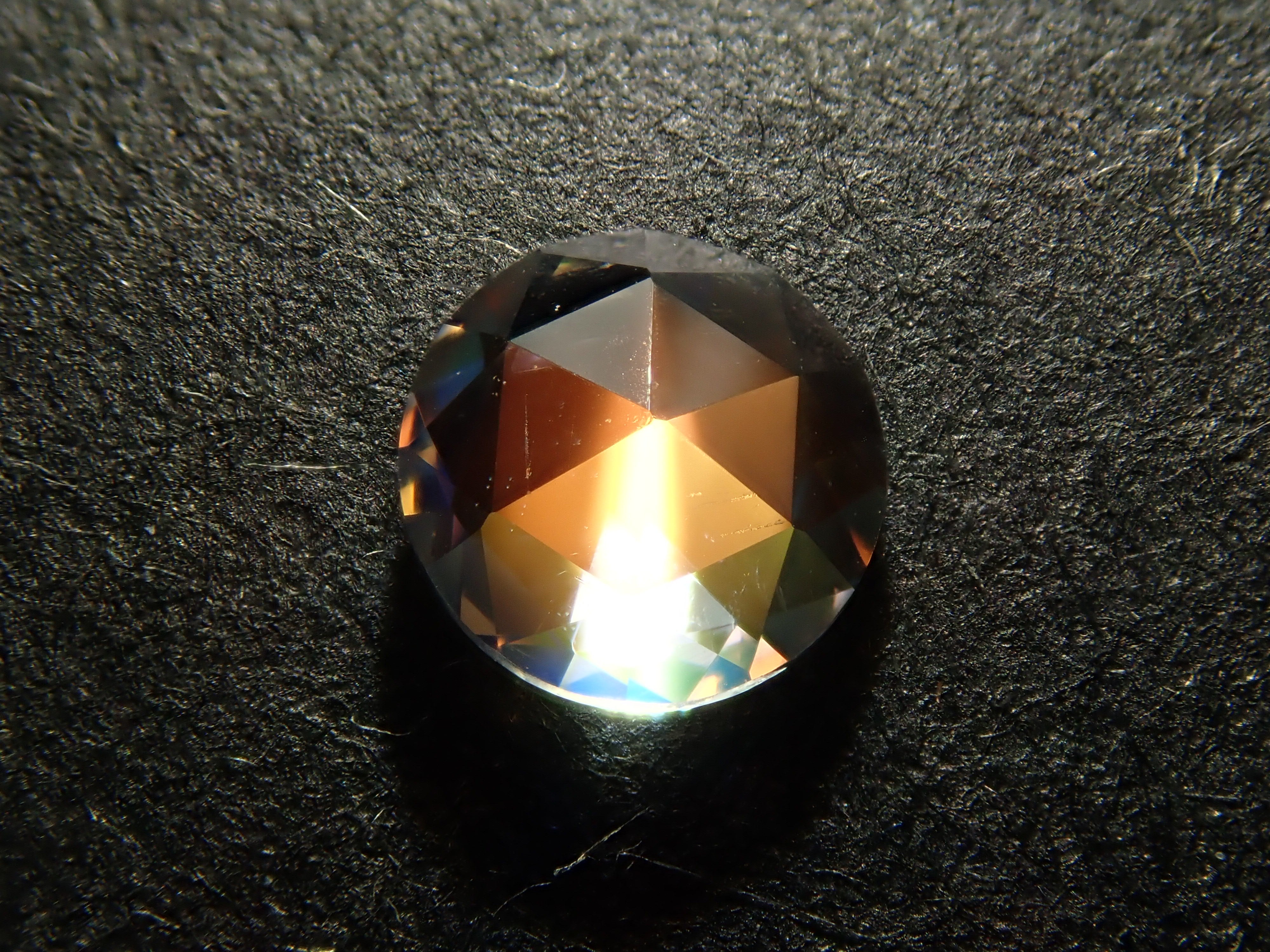 【11/10 22時販売】タンザニア産アンデシン・ラブラドライト（通称名 レインボームーンストーン） 4.3mm/0.238ctルース（ローズカット）