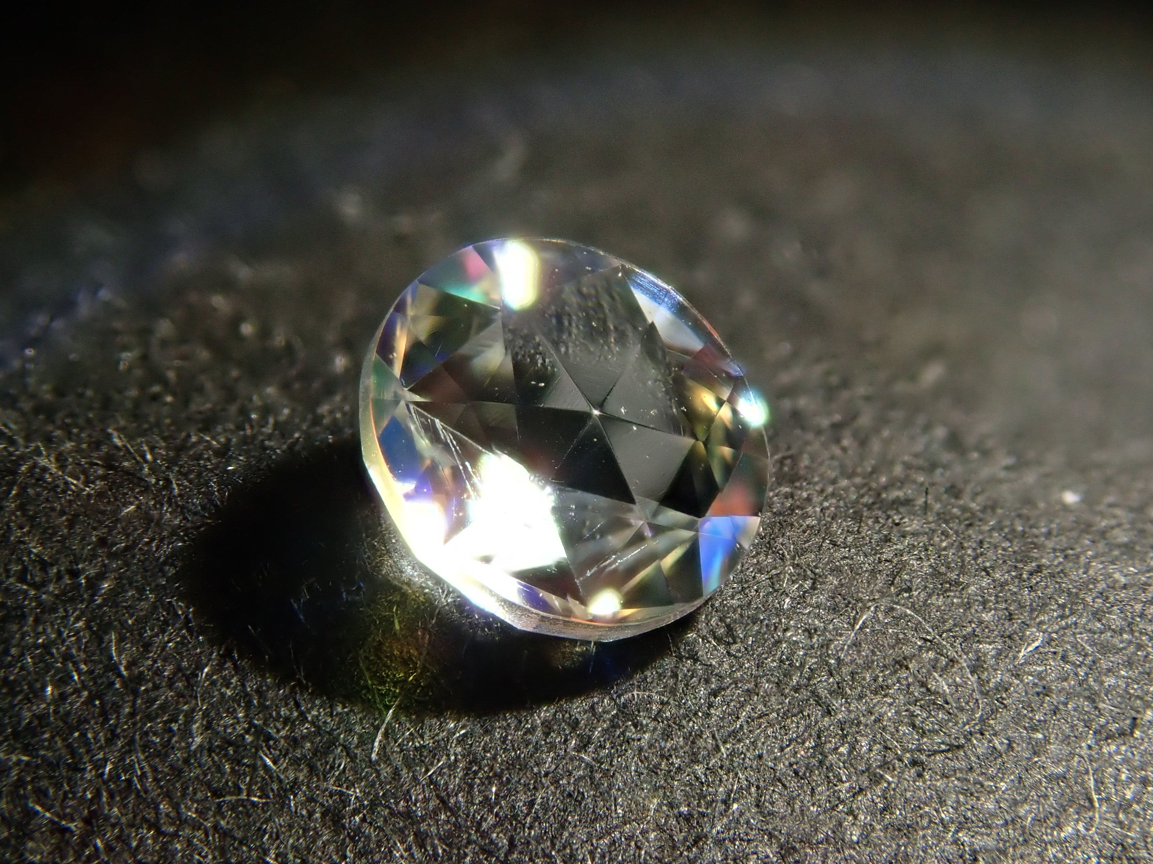 【11/10 22時販売】タンザニア産アンデシン・ラブラドライト（通称名 レインボームーンストーン） 4.3mm/0.238ctルース（ローズカット）