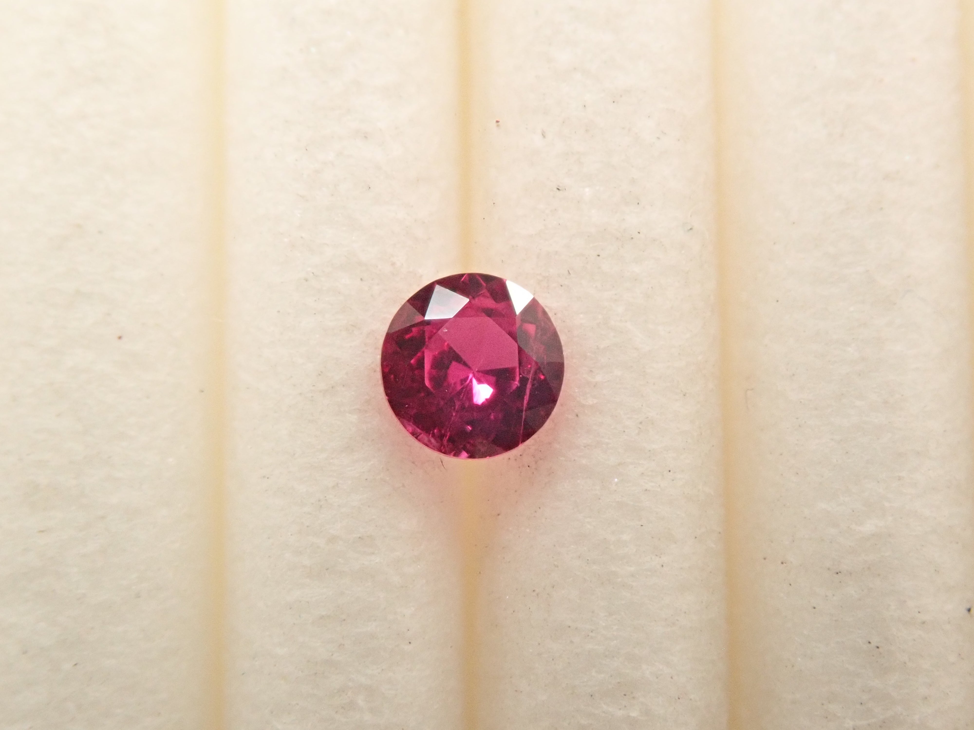 [12559773] Ruby 0.122ct loose stone