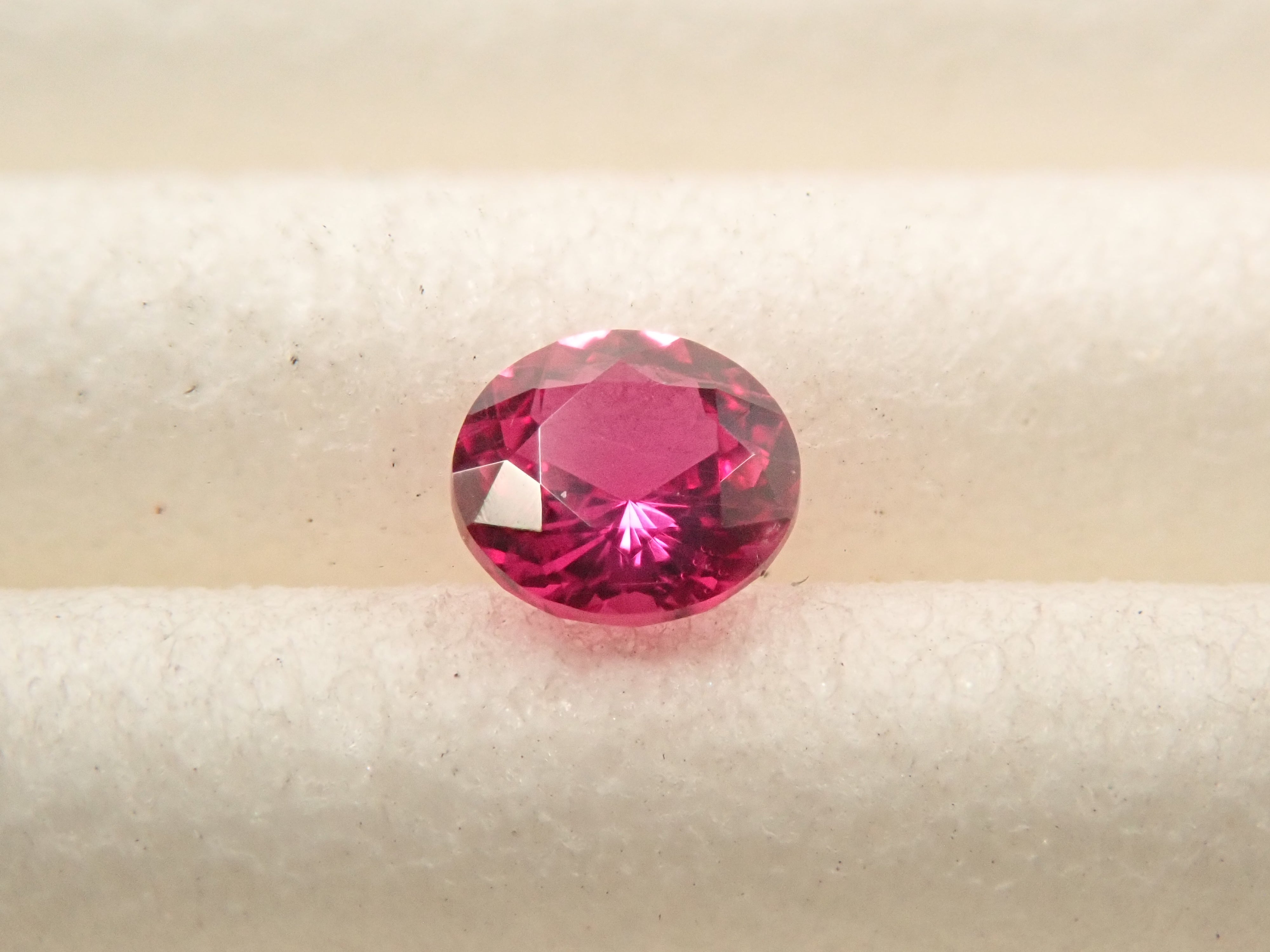 [12559773] Ruby 0.122ct loose stone