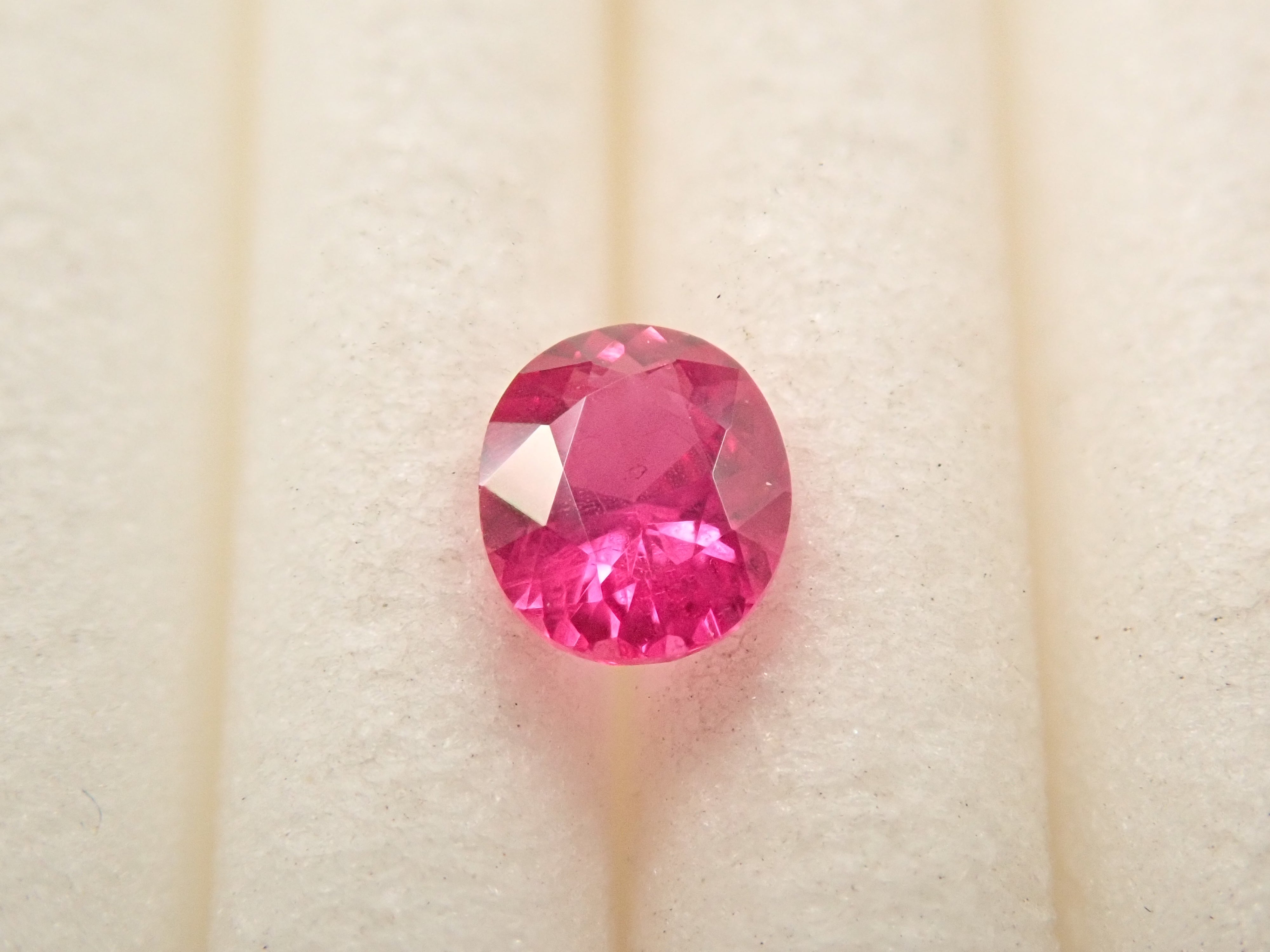 【12/6 22時販売】モザンビーク産ルビー 0.176ctルース