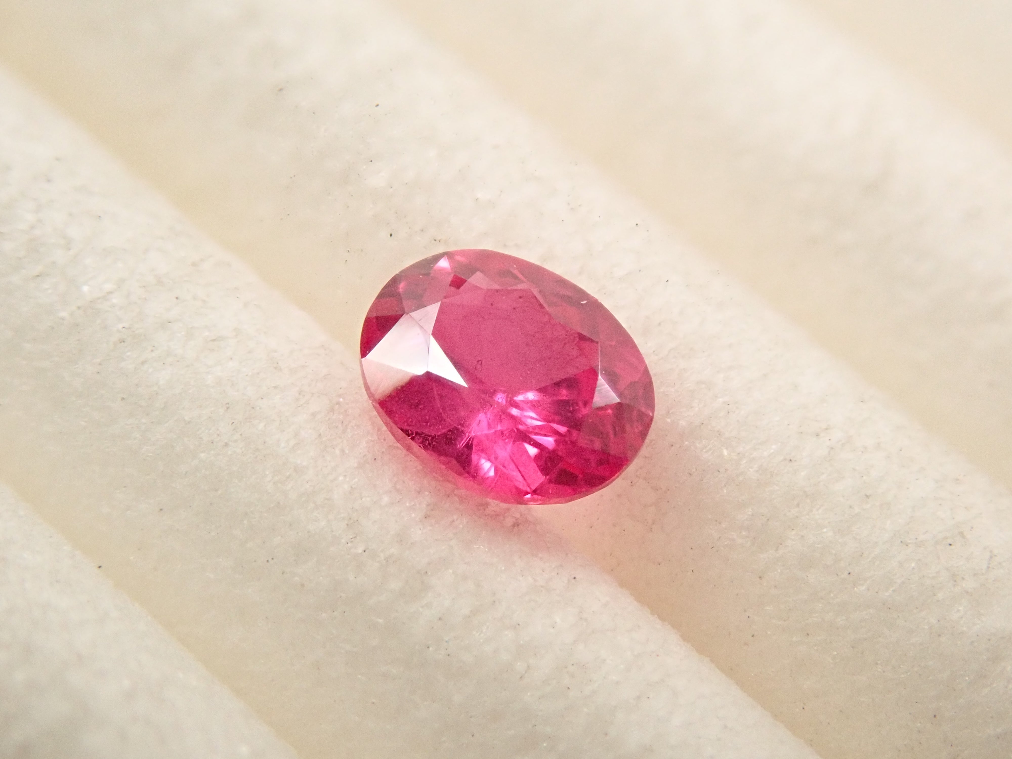 【12/6 22時販売】モザンビーク産ルビー 0.176ctルース