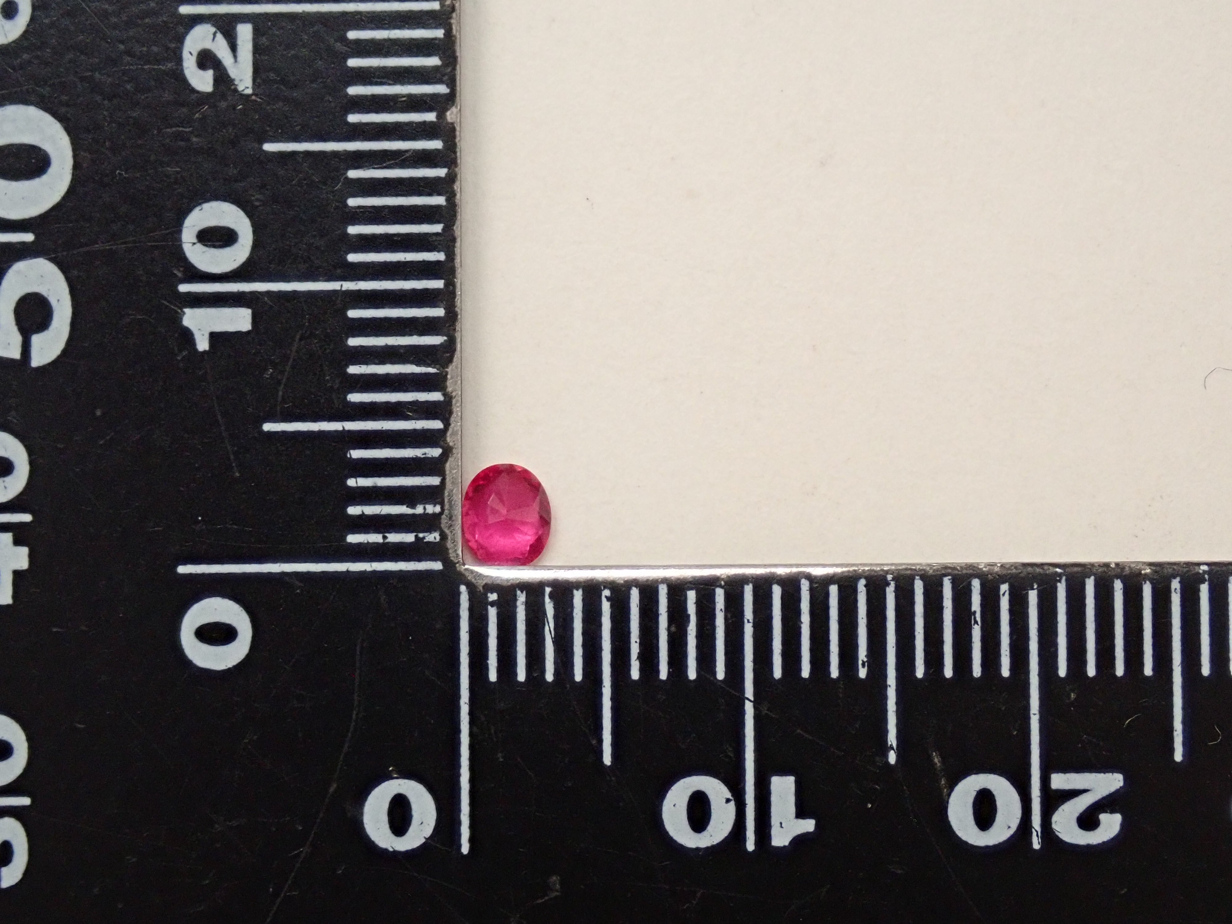 【12/6 22時販売】モザンビーク産ルビー 0.176ctルース