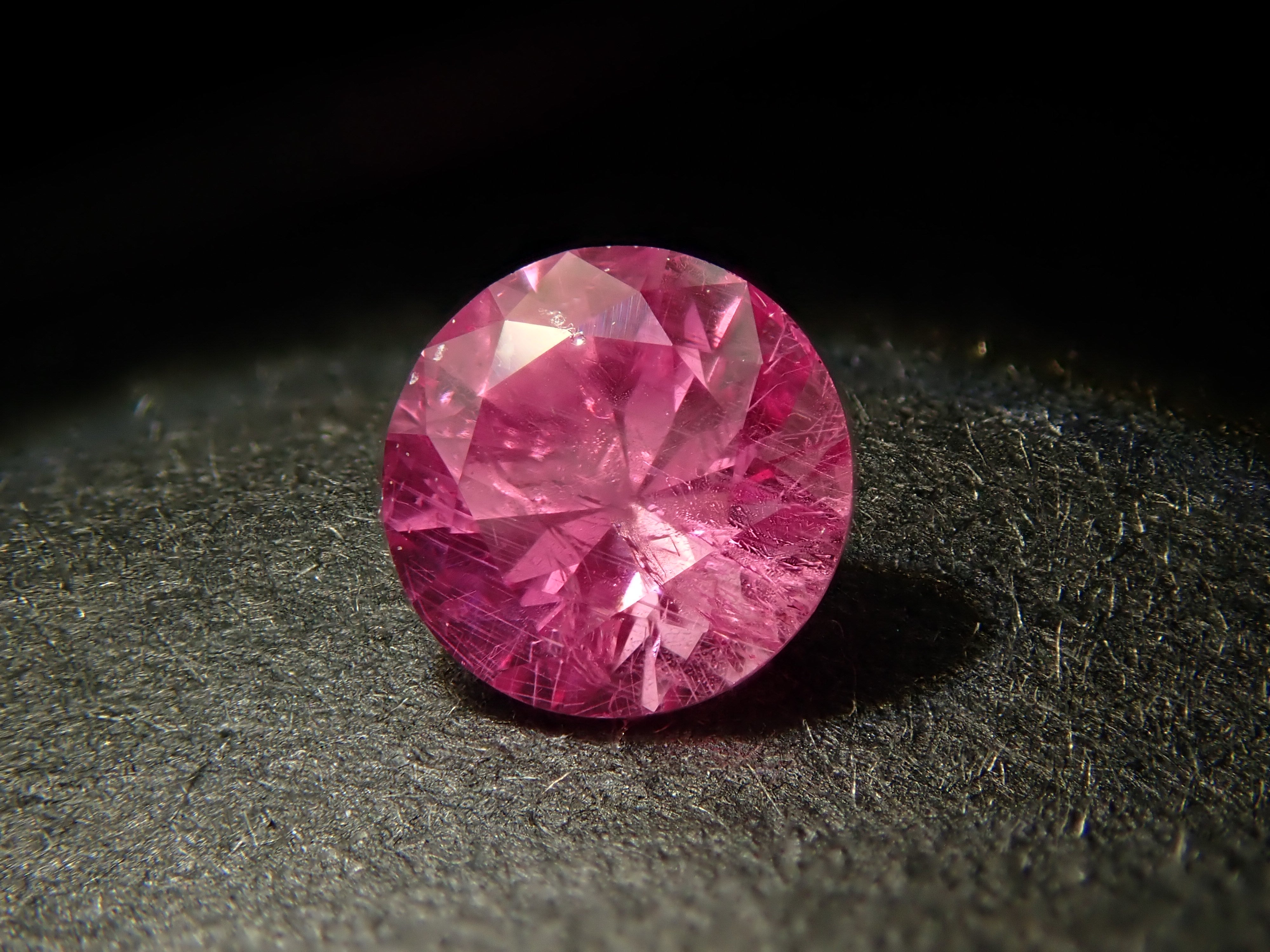 [12560830] 格陵蘭藍寶石 0.328ct 裸石